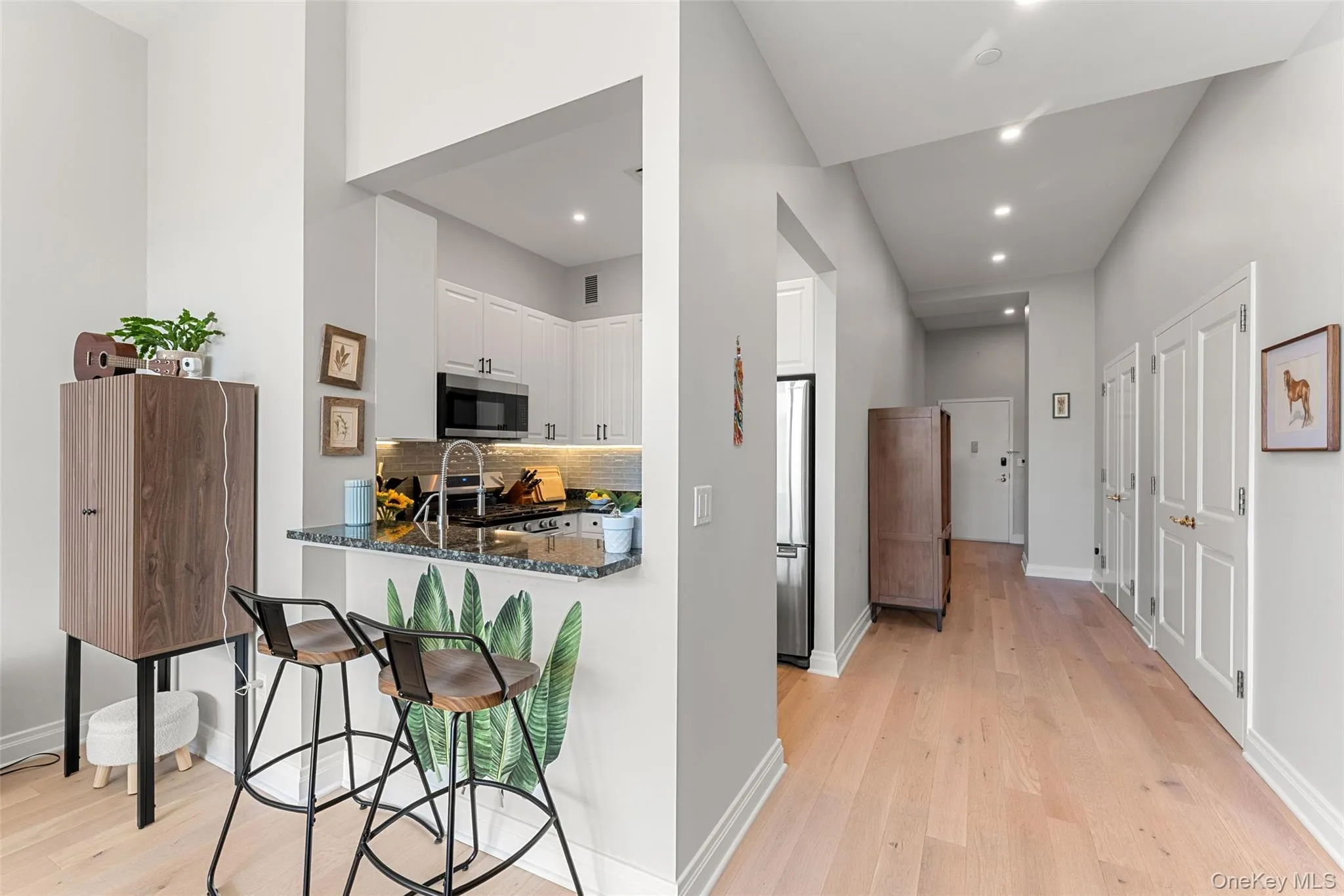 1 Scarsdale Road, Eastchester, NY, 1 Bedroom Bedrooms, 3 Rooms Rooms,1 BathroomBathrooms,Residential,For Rent,Scarsdale,0,1044451 1 Scarsdale Road, Eastchester, NY, 1 Bedroom Bedrooms, 3 Rooms Rooms,1 BathroomBathrooms,Residential,For Rent,Scarsdale,0,1044451