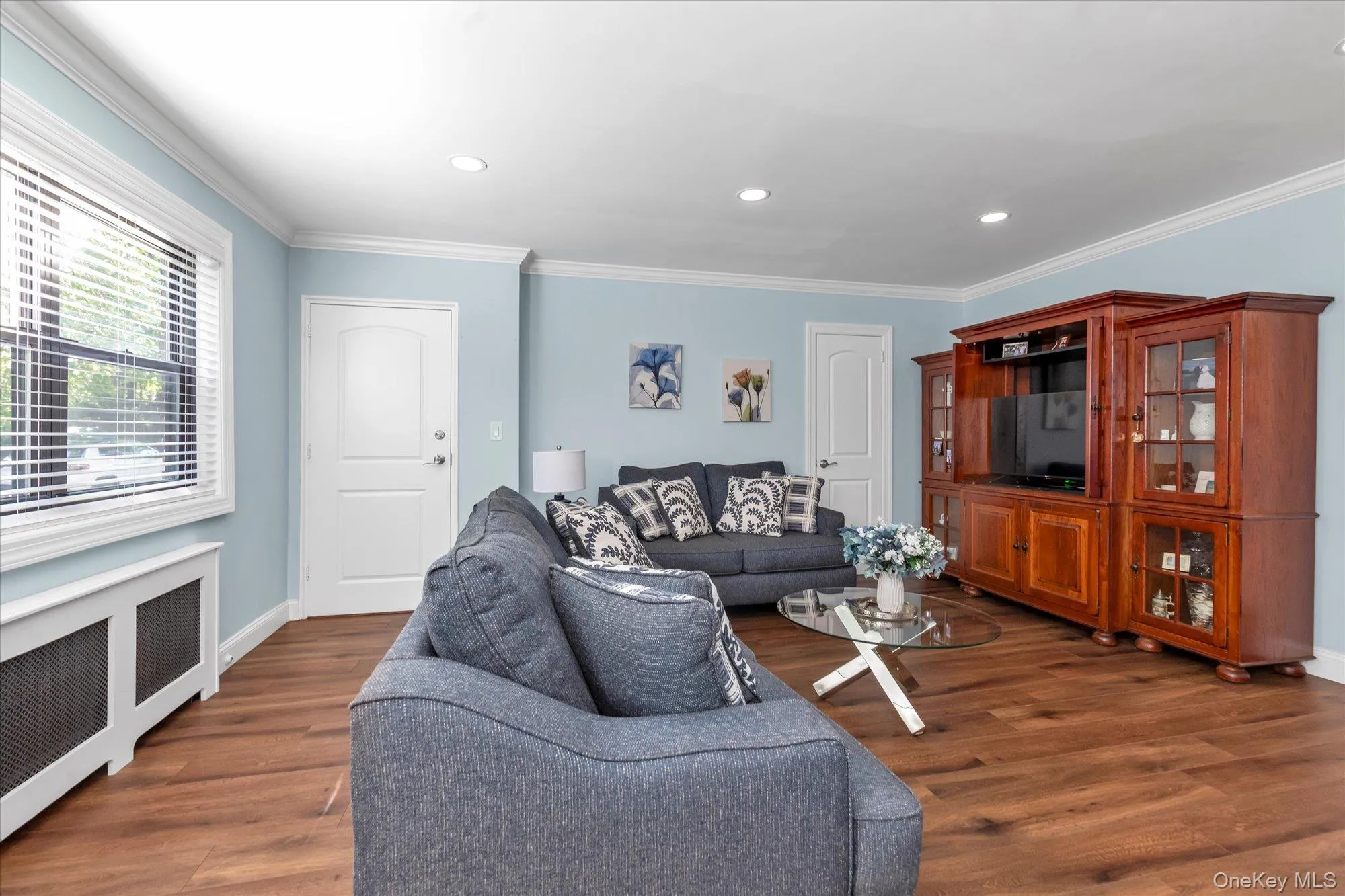 19-10 202nd Street, New York, NY, 2 Bedrooms Bedrooms, 5 Rooms Rooms,1 BathroomBathrooms,Residential,For Rent,202nd,0,1044452 19-10 202nd Street, New York, NY, 2 Bedrooms Bedrooms, 5 Rooms Rooms,1 BathroomBathrooms,Residential,For Rent,202nd,0,1044452