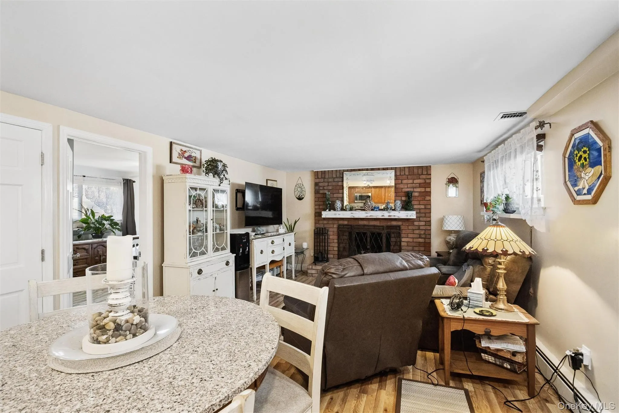 33 Sherwood Drive, Oyster Bay, NY, 4 Bedrooms Bedrooms, 9 Rooms Rooms,2 BathroomsBathrooms,Residential,For Rent,Sherwood,0,1044453 33 Sherwood Drive, Oyster Bay, NY, 4 Bedrooms Bedrooms, 9 Rooms Rooms,2 BathroomsBathrooms,Residential,For Rent,Sherwood,0,1044453