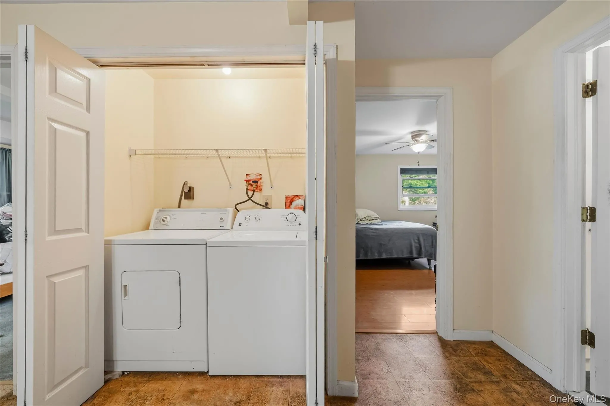 Laundry is tucked away between the bedrooms. Laundry is tucked away between the bedrooms.
