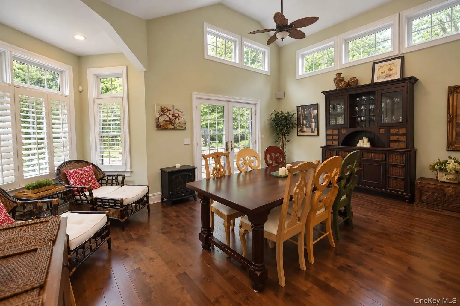 100 Edgewood Avenue, Smithtown, NY, 5 Bedrooms Bedrooms, 10 Rooms Rooms,4 BathroomsBathrooms,Residential,For Rent,Edgewood,0,1044455 100 Edgewood Avenue, Smithtown, NY, 5 Bedrooms Bedrooms, 10 Rooms Rooms,4 BathroomsBathrooms,Residential,For Rent,Edgewood,0,1044455