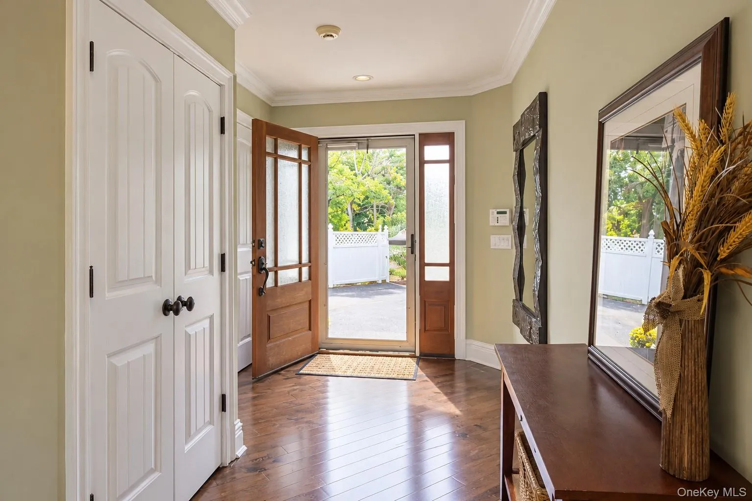 100 Edgewood Avenue, Smithtown, NY, 5 Bedrooms Bedrooms, 10 Rooms Rooms,4 BathroomsBathrooms,Residential,For Rent,Edgewood,0,1044455 100 Edgewood Avenue, Smithtown, NY, 5 Bedrooms Bedrooms, 10 Rooms Rooms,4 BathroomsBathrooms,Residential,For Rent,Edgewood,0,1044455