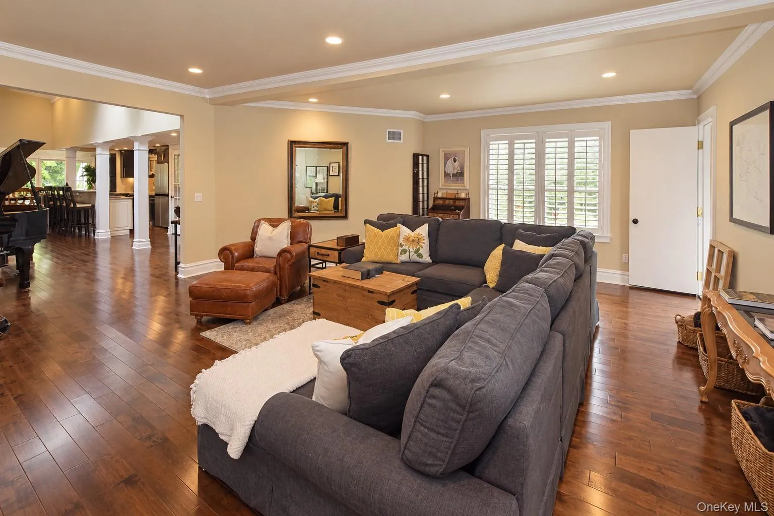 100 Edgewood Avenue, Smithtown, NY, 5 Bedrooms Bedrooms, 10 Rooms Rooms,4 BathroomsBathrooms,Residential,For Rent,Edgewood,0,1044455 100 Edgewood Avenue, Smithtown, NY, 5 Bedrooms Bedrooms, 10 Rooms Rooms,4 BathroomsBathrooms,Residential,For Rent,Edgewood,0,1044455
