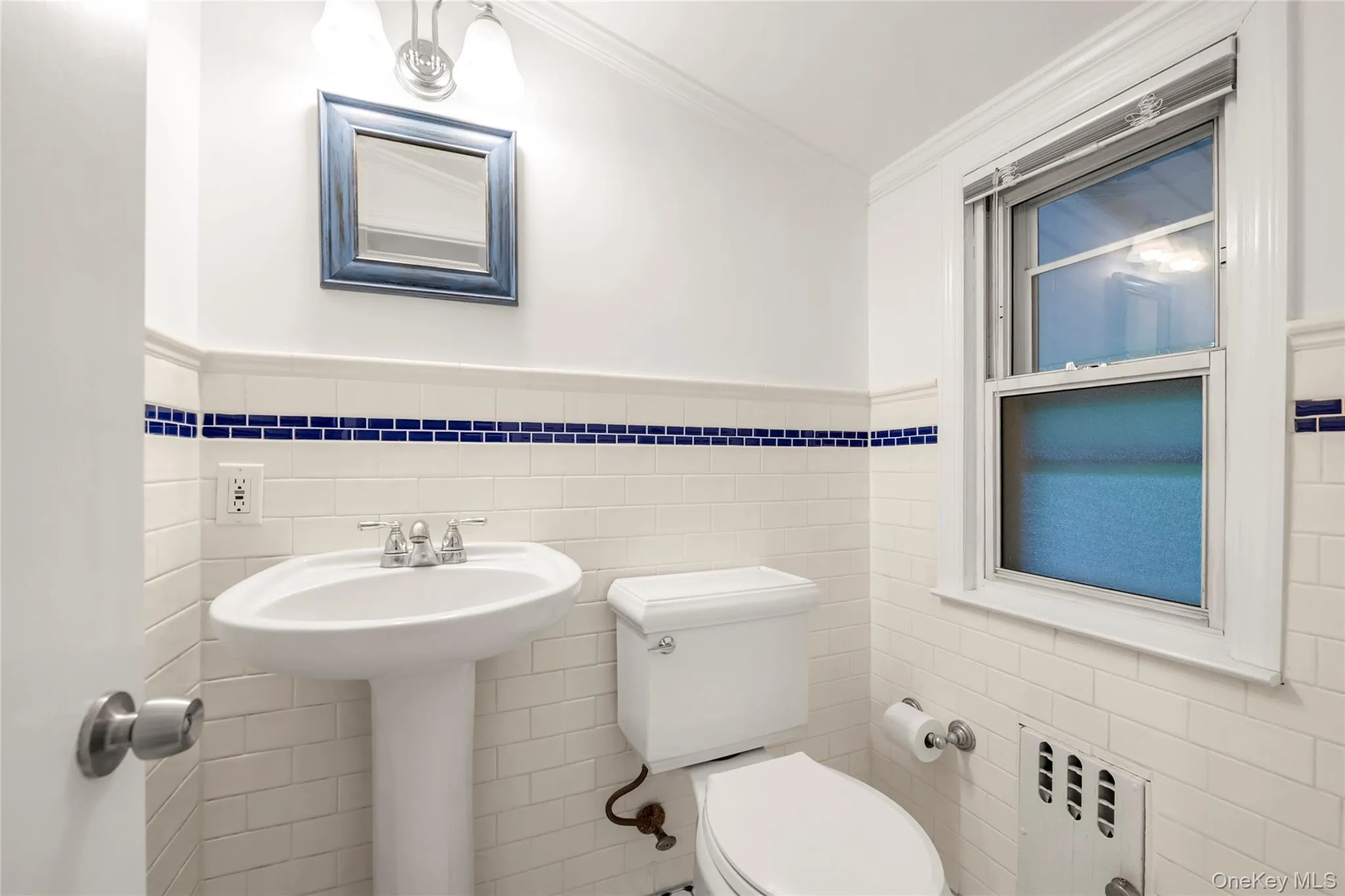 138 Hillcrest Avenue, North Hempstead, NY, 3 Bedrooms Bedrooms, 8 Rooms Rooms,1 BathroomBathrooms,Residential Lease,For Rent,Hillcrest,0,1044459 138 Hillcrest Avenue, North Hempstead, NY, 3 Bedrooms Bedrooms, 8 Rooms Rooms,1 BathroomBathrooms,Residential Lease,For Rent,Hillcrest,0,1044459