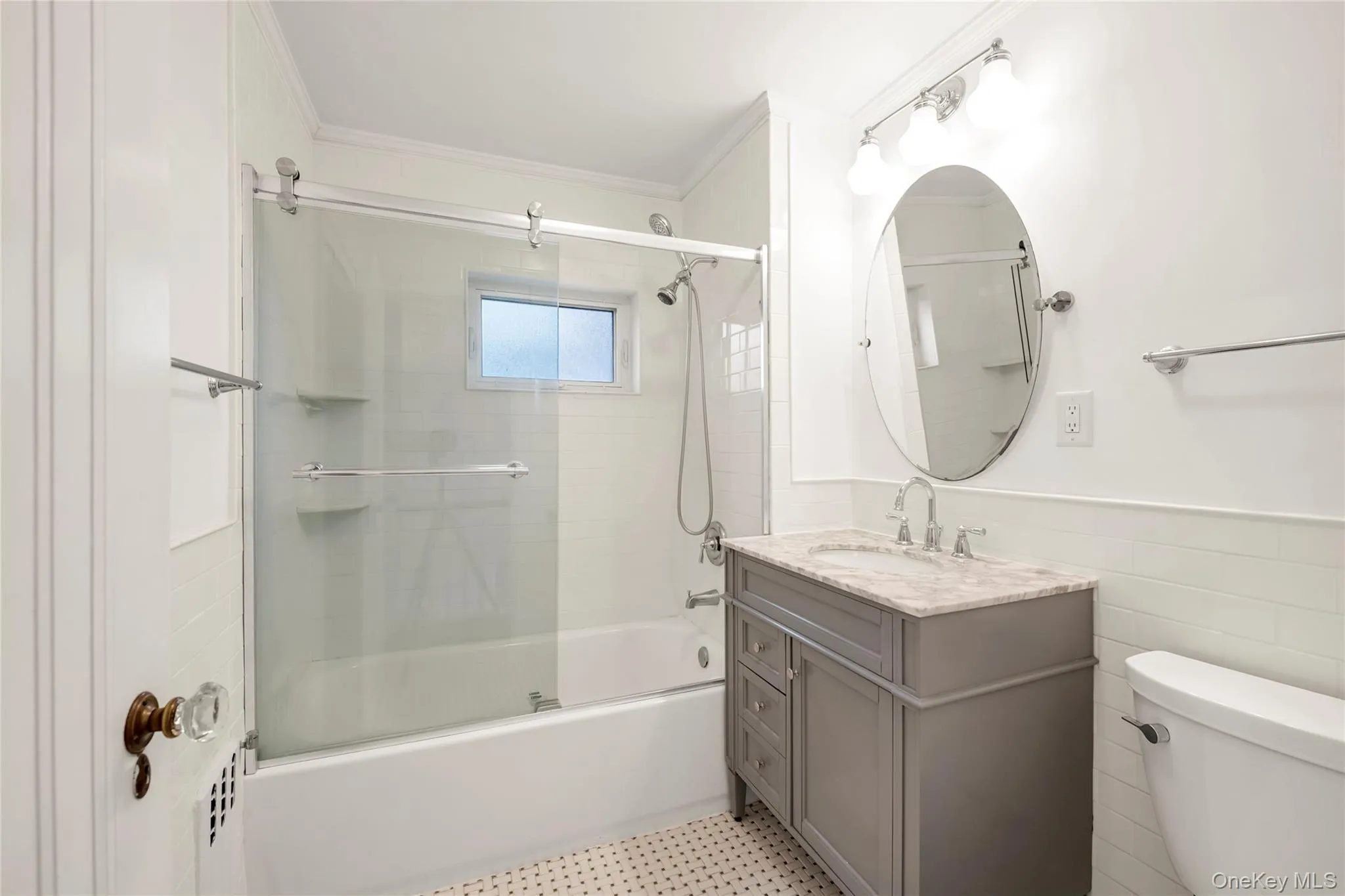 138 Hillcrest Avenue, North Hempstead, NY, 3 Bedrooms Bedrooms, 8 Rooms Rooms,1 BathroomBathrooms,Residential Lease,For Rent,Hillcrest,0,1044459 138 Hillcrest Avenue, North Hempstead, NY, 3 Bedrooms Bedrooms, 8 Rooms Rooms,1 BathroomBathrooms,Residential Lease,For Rent,Hillcrest,0,1044459