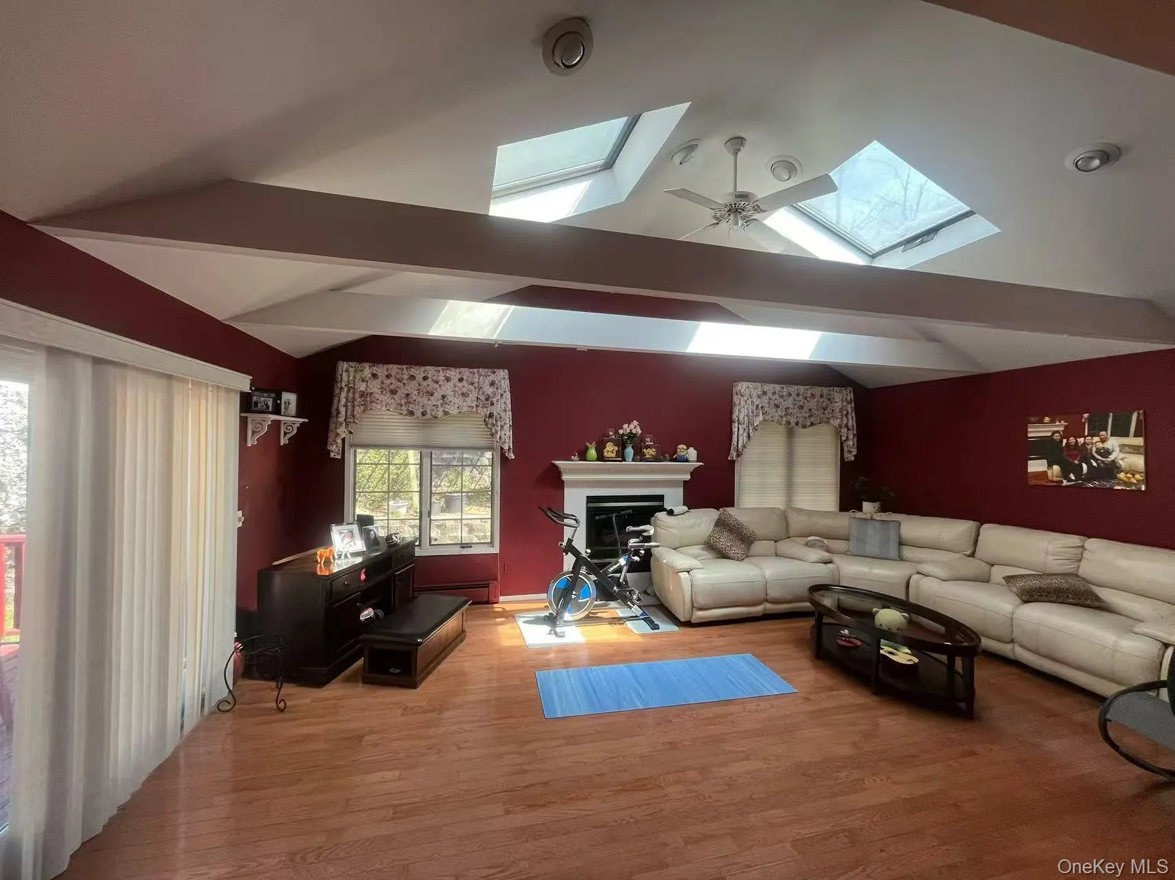 64 Todd Court, Huntington, NY, 5 Bedrooms Bedrooms, 9 Rooms Rooms,2 BathroomsBathrooms,Residential Lease,For Rent,Todd,0,1044466 64 Todd Court, Huntington, NY, 5 Bedrooms Bedrooms, 9 Rooms Rooms,2 BathroomsBathrooms,Residential Lease,For Rent,Todd,0,1044466