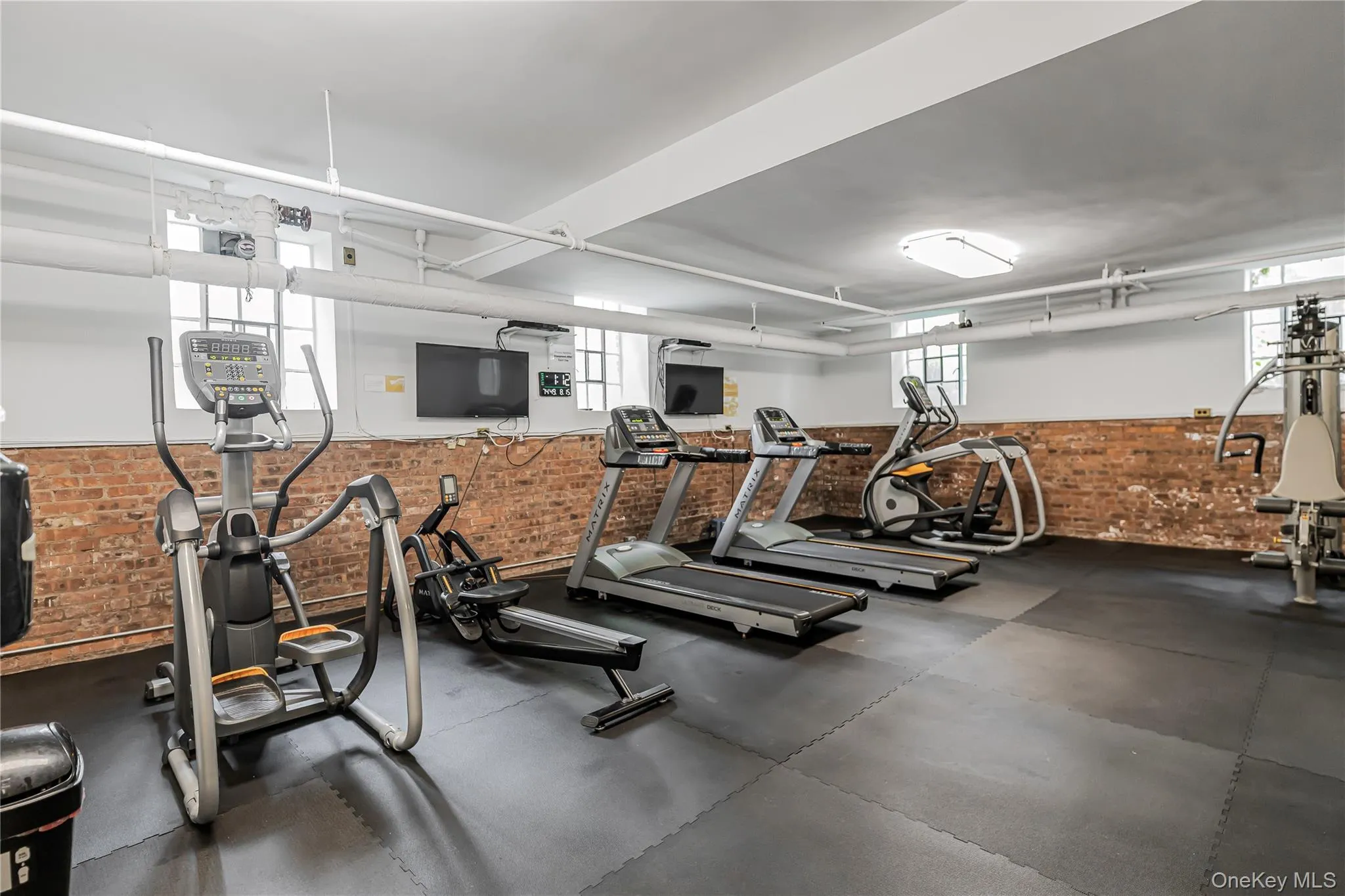 3001 Henry Hudson Parkway, New York, NY, 3 Bedrooms Bedrooms, 7 Rooms Rooms,2 BathroomsBathrooms,Residential,For Rent,Henry Hudson,0,1044467 3001 Henry Hudson Parkway, New York, NY, 3 Bedrooms Bedrooms, 7 Rooms Rooms,2 BathroomsBathrooms,Residential,For Rent,Henry Hudson,0,1044467