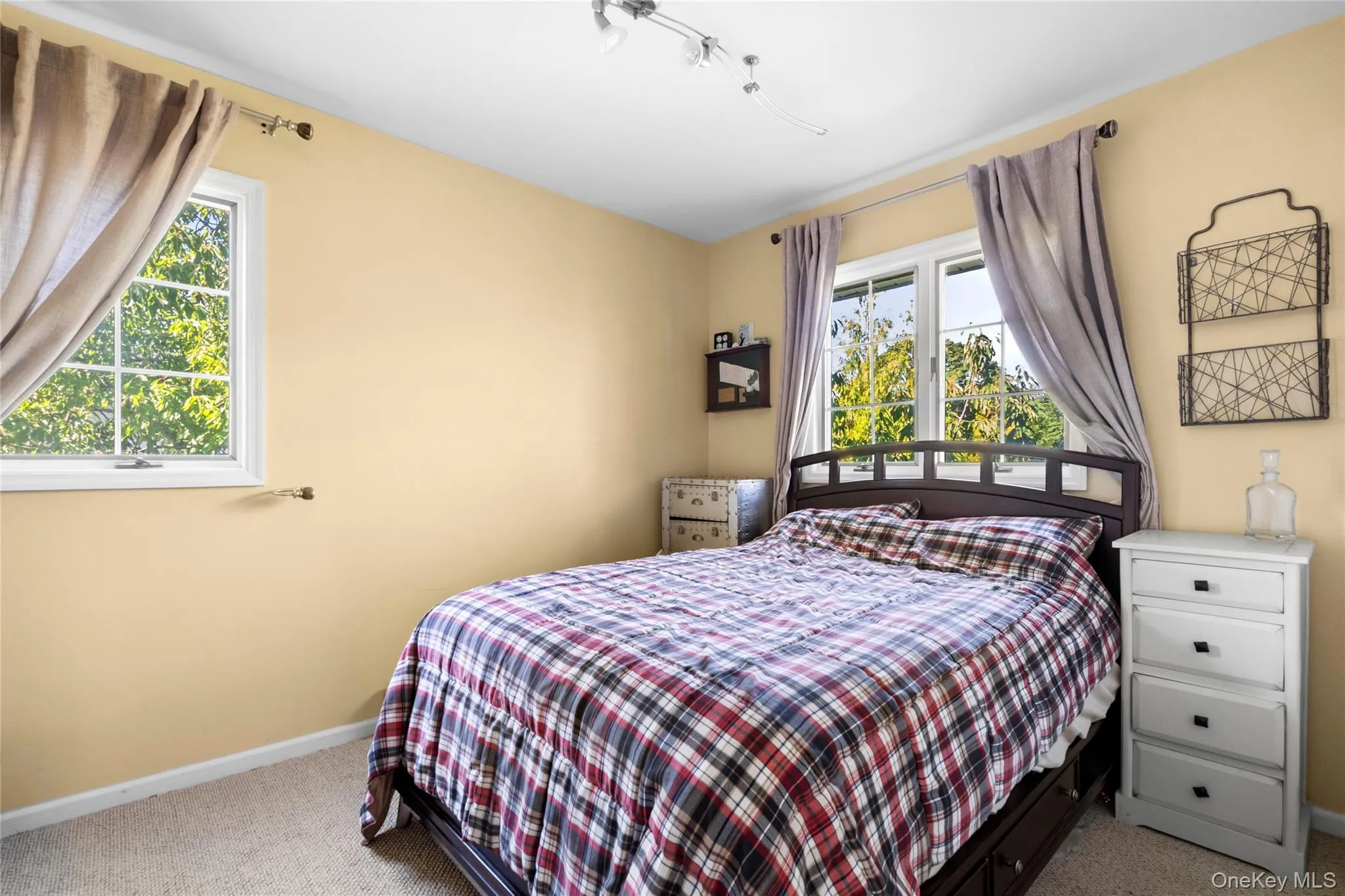 136 Ocean Avenue, Oyster Bay, NY, 5 Bedrooms Bedrooms, 11 Rooms Rooms,3 BathroomsBathrooms,Residential,For Rent,Ocean,0,1044468 136 Ocean Avenue, Oyster Bay, NY, 5 Bedrooms Bedrooms, 11 Rooms Rooms,3 BathroomsBathrooms,Residential,For Rent,Ocean,0,1044468