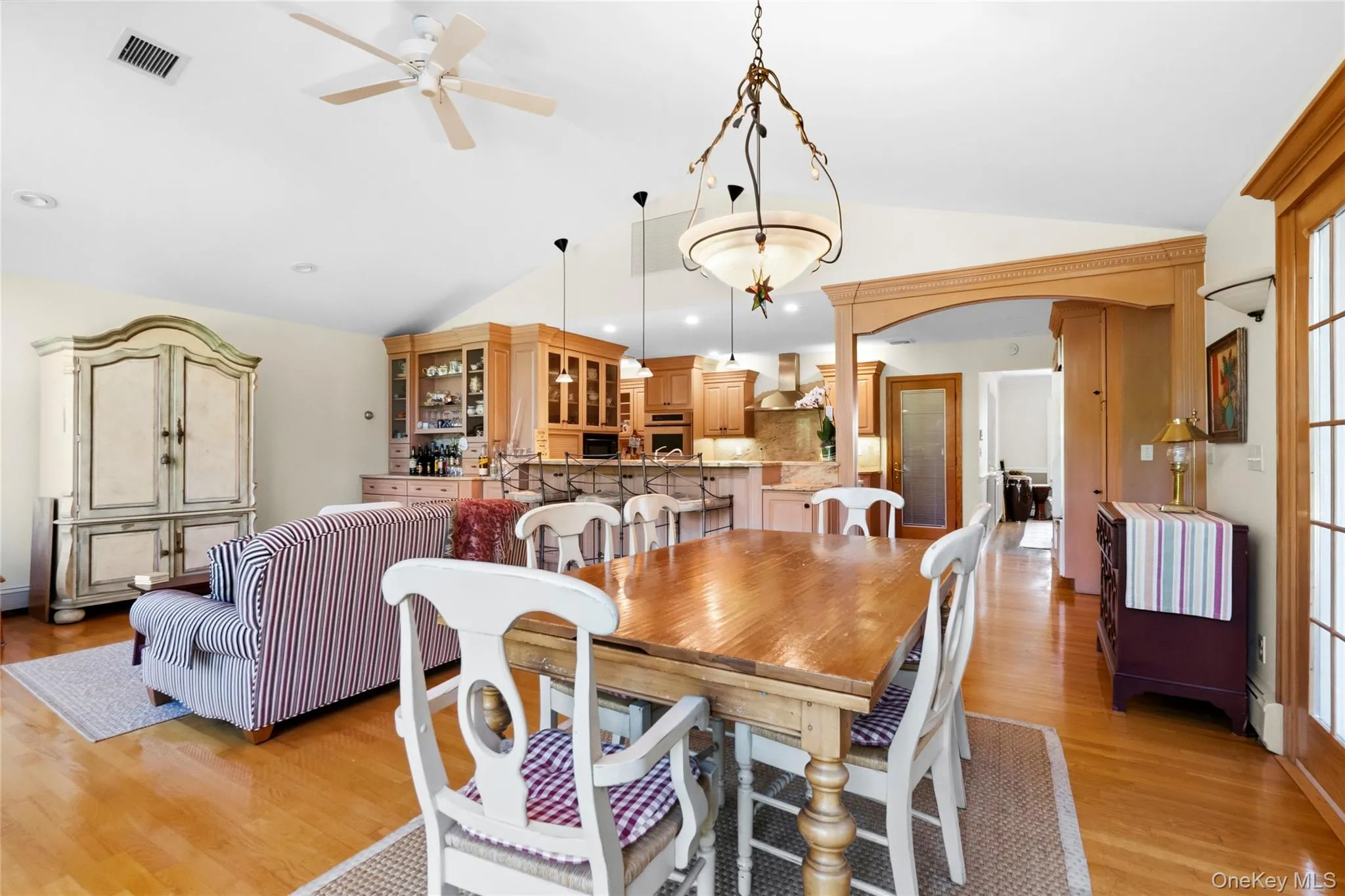 136 Ocean Avenue, Oyster Bay, NY, 5 Bedrooms Bedrooms, 11 Rooms Rooms,3 BathroomsBathrooms,Residential,For Rent,Ocean,0,1044468 136 Ocean Avenue, Oyster Bay, NY, 5 Bedrooms Bedrooms, 11 Rooms Rooms,3 BathroomsBathrooms,Residential,For Rent,Ocean,0,1044468