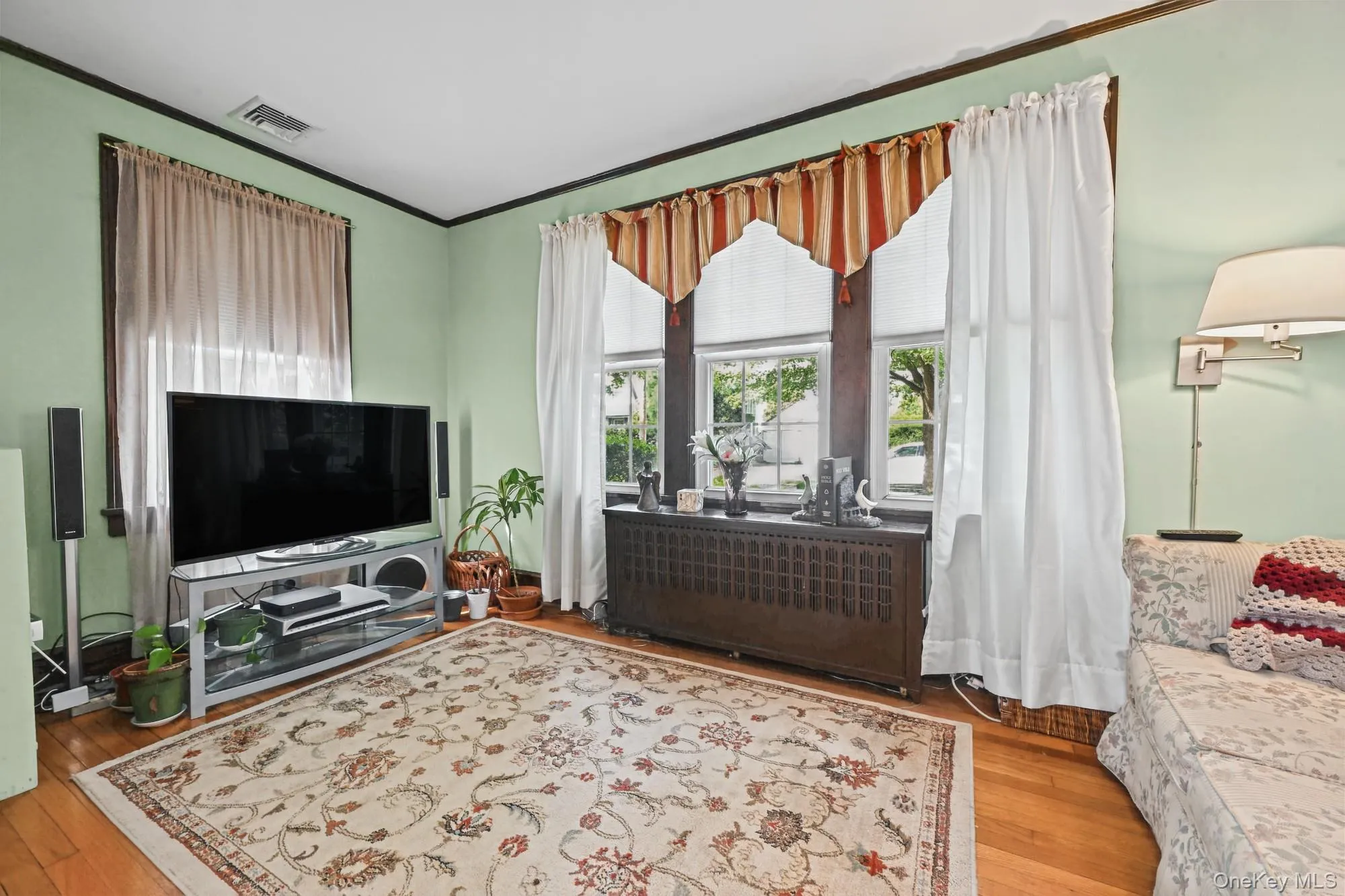 230 Crocus Avenue, Hempstead, NY, 3 Bedrooms Bedrooms, 8 Rooms Rooms,2 BathroomsBathrooms,Residential,For Rent,Crocus,0,1044474 230 Crocus Avenue, Hempstead, NY, 3 Bedrooms Bedrooms, 8 Rooms Rooms,2 BathroomsBathrooms,Residential,For Rent,Crocus,0,1044474