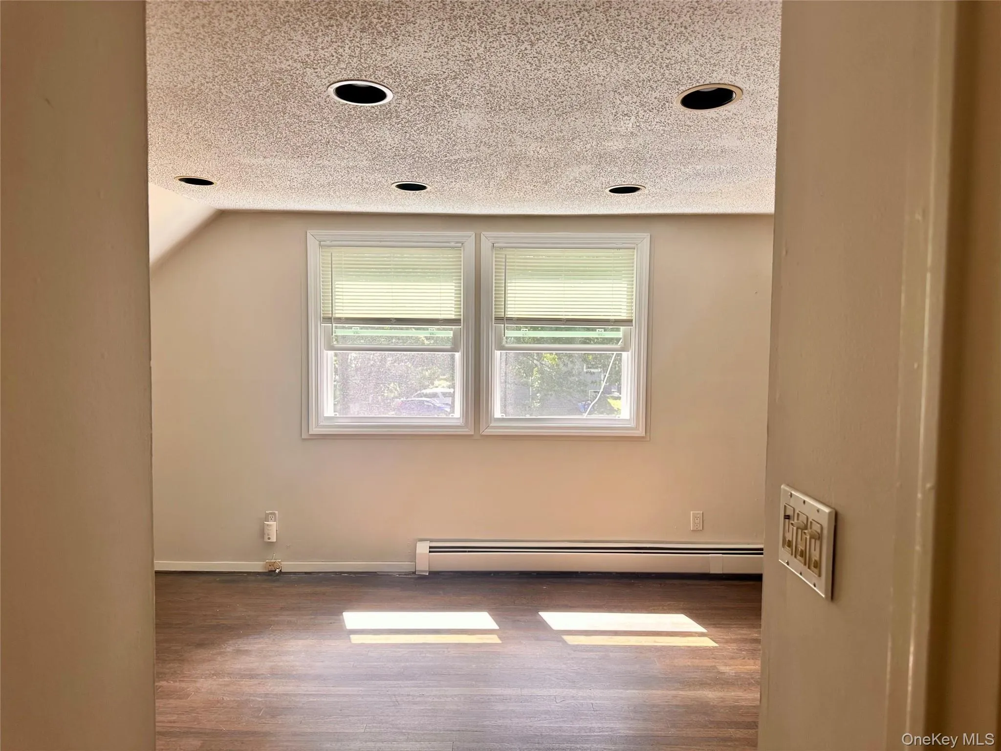 532 Park Avenue, Brookhaven, NY, 2 Bedrooms Bedrooms, 5 Rooms Rooms,1 BathroomBathrooms,Residential Lease,For Rent,Park,0,1044477 532 Park Avenue, Brookhaven, NY, 2 Bedrooms Bedrooms, 5 Rooms Rooms,1 BathroomBathrooms,Residential Lease,For Rent,Park,0,1044477