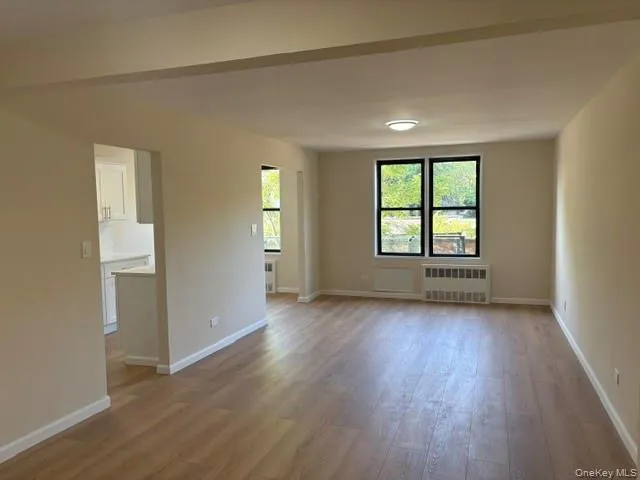 152-72 Melbourne Avenue, New York, NY, 1 Bedroom Bedrooms, 3 Rooms Rooms,1 BathroomBathrooms,Residential,For Rent,Melbourne,0,1044481 152-72 Melbourne Avenue, New York, NY, 1 Bedroom Bedrooms, 3 Rooms Rooms,1 BathroomBathrooms,Residential,For Rent,Melbourne,0,1044481