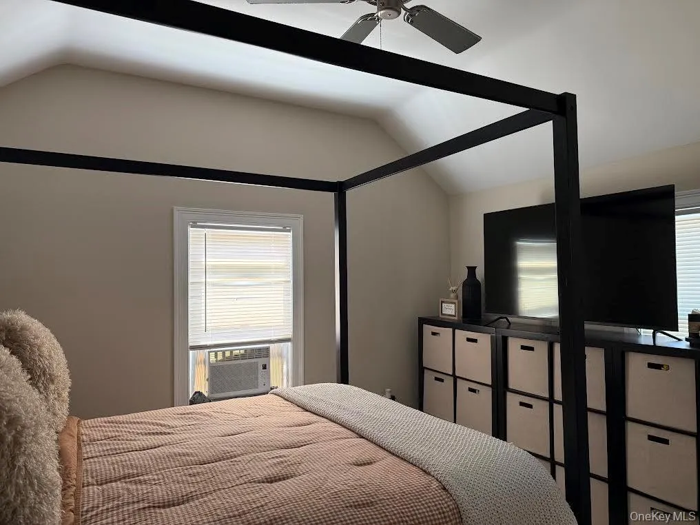 19 9th Avenue, Huntington, NY, 2 Bedrooms Bedrooms, 4 Rooms Rooms,1 BathroomBathrooms,Residential,For Rent,9th,0,1044486 19 9th Avenue, Huntington, NY, 2 Bedrooms Bedrooms, 4 Rooms Rooms,1 BathroomBathrooms,Residential,For Rent,9th,0,1044486
