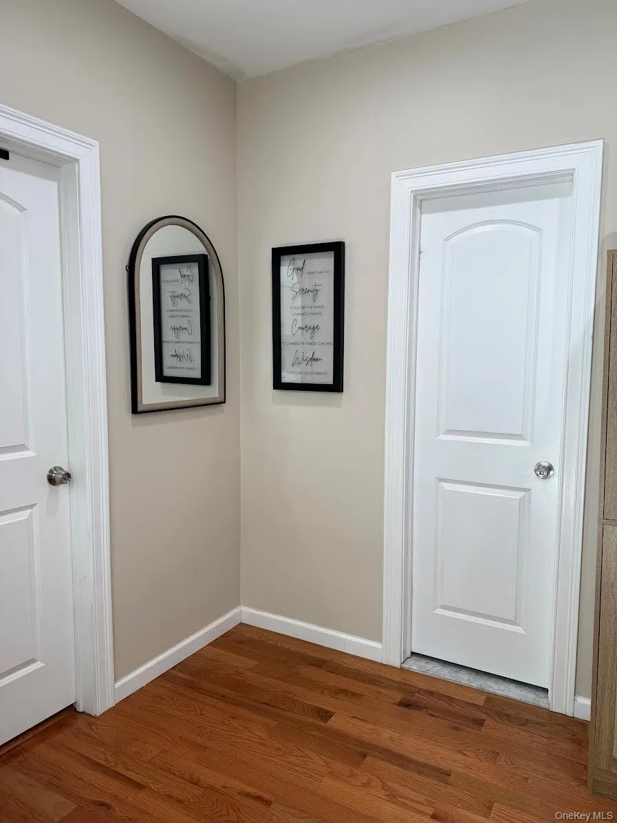 19 9th Avenue, Huntington, NY, 2 Bedrooms Bedrooms, 4 Rooms Rooms,1 BathroomBathrooms,Residential,For Rent,9th,0,1044486 19 9th Avenue, Huntington, NY, 2 Bedrooms Bedrooms, 4 Rooms Rooms,1 BathroomBathrooms,Residential,For Rent,9th,0,1044486