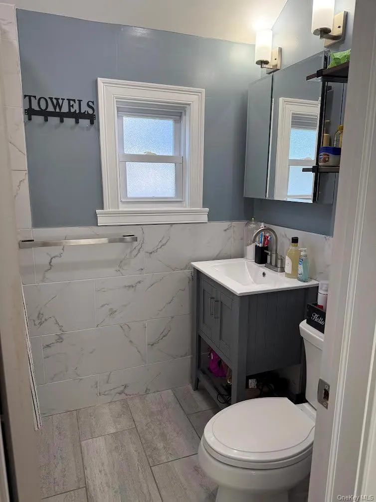19 9th Avenue, Huntington, NY, 2 Bedrooms Bedrooms, 4 Rooms Rooms,1 BathroomBathrooms,Residential,For Rent,9th,0,1044486 19 9th Avenue, Huntington, NY, 2 Bedrooms Bedrooms, 4 Rooms Rooms,1 BathroomBathrooms,Residential,For Rent,9th,0,1044486