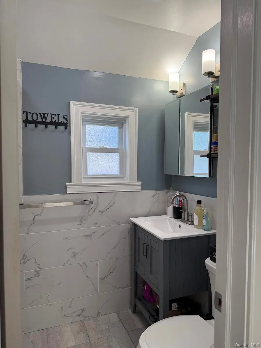 19 9th Avenue, Huntington, NY, 2 Bedrooms Bedrooms, 4 Rooms Rooms,1 BathroomBathrooms,Residential,For Rent,9th,0,1044486 19 9th Avenue, Huntington, NY, 2 Bedrooms Bedrooms, 4 Rooms Rooms,1 BathroomBathrooms,Residential,For Rent,9th,0,1044486