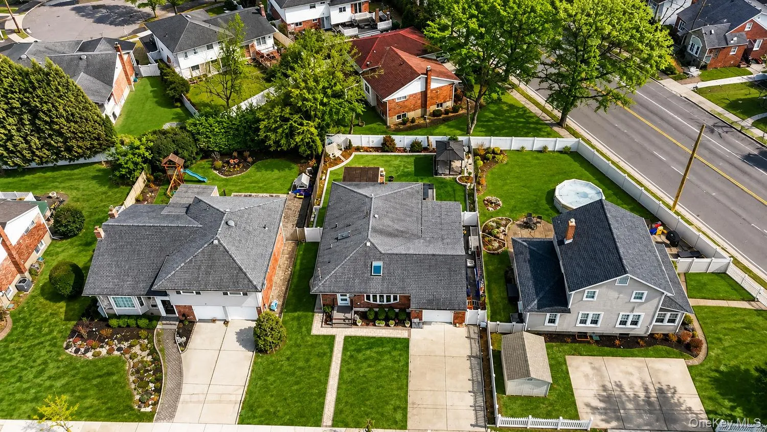 1810 Jerusalem Road, Hempstead, NY, 3 Bedrooms Bedrooms, 6 Rooms Rooms,2 BathroomsBathrooms,Residential,For Rent,Jerusalem,0,1044489 1810 Jerusalem Road, Hempstead, NY, 3 Bedrooms Bedrooms, 6 Rooms Rooms,2 BathroomsBathrooms,Residential,For Rent,Jerusalem,0,1044489