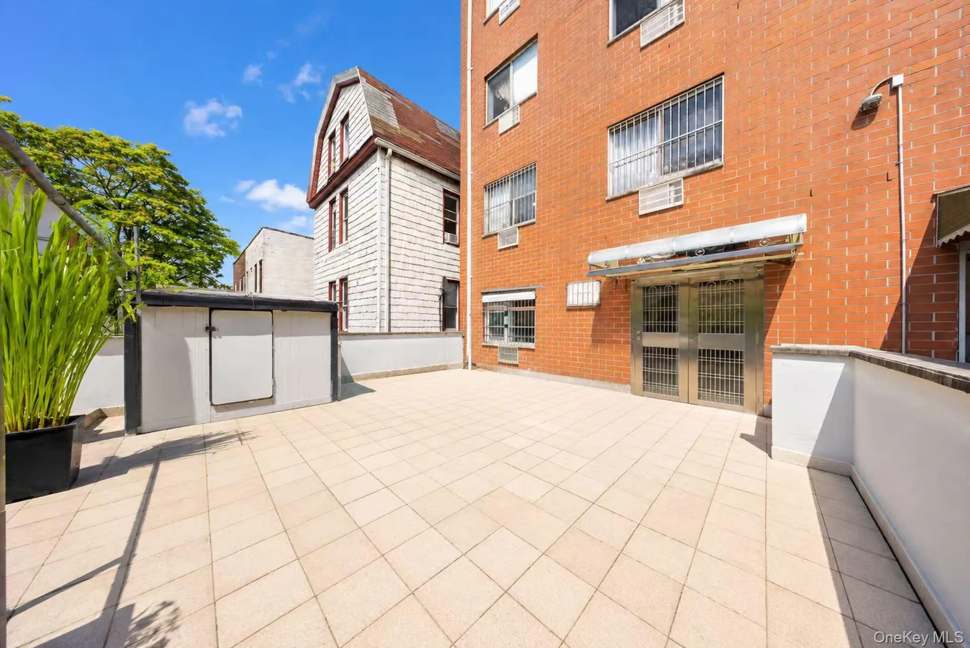 10005 37th Avenue, New York, NY, 3 Bedrooms Bedrooms, 6 Rooms Rooms,2 BathroomsBathrooms,Residential,For Rent,37th,0,1044491 10005 37th Avenue, New York, NY, 3 Bedrooms Bedrooms, 6 Rooms Rooms,2 BathroomsBathrooms,Residential,For Rent,37th,0,1044491