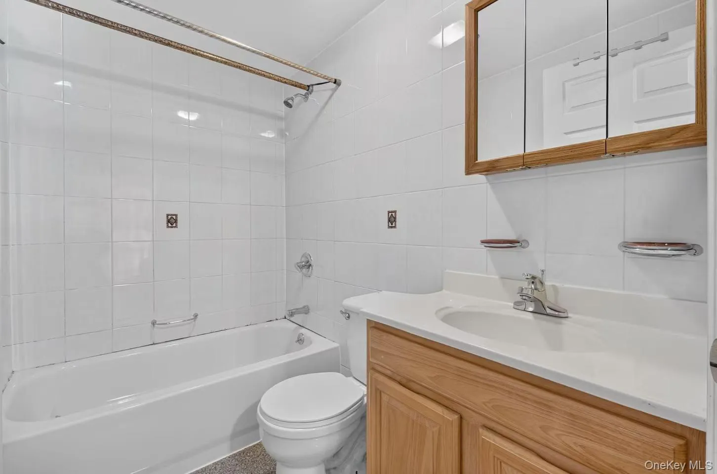 10005 37th Avenue, New York, NY, 3 Bedrooms Bedrooms, 6 Rooms Rooms,2 BathroomsBathrooms,Residential,For Rent,37th,0,1044491 10005 37th Avenue, New York, NY, 3 Bedrooms Bedrooms, 6 Rooms Rooms,2 BathroomsBathrooms,Residential,For Rent,37th,0,1044491