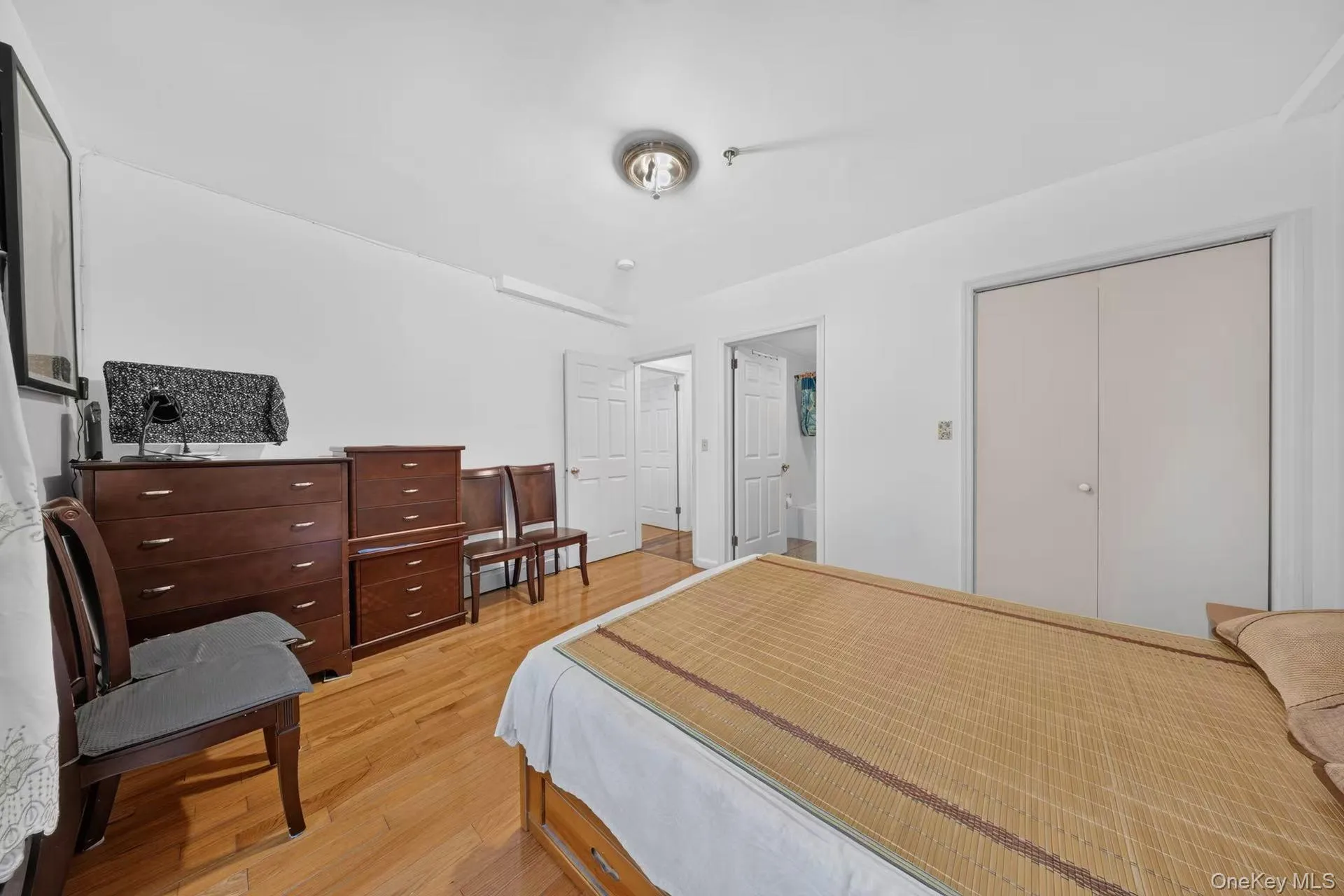 10005 37th Avenue, New York, NY, 3 Bedrooms Bedrooms, 6 Rooms Rooms,2 BathroomsBathrooms,Residential,For Rent,37th,0,1044491 10005 37th Avenue, New York, NY, 3 Bedrooms Bedrooms, 6 Rooms Rooms,2 BathroomsBathrooms,Residential,For Rent,37th,0,1044491