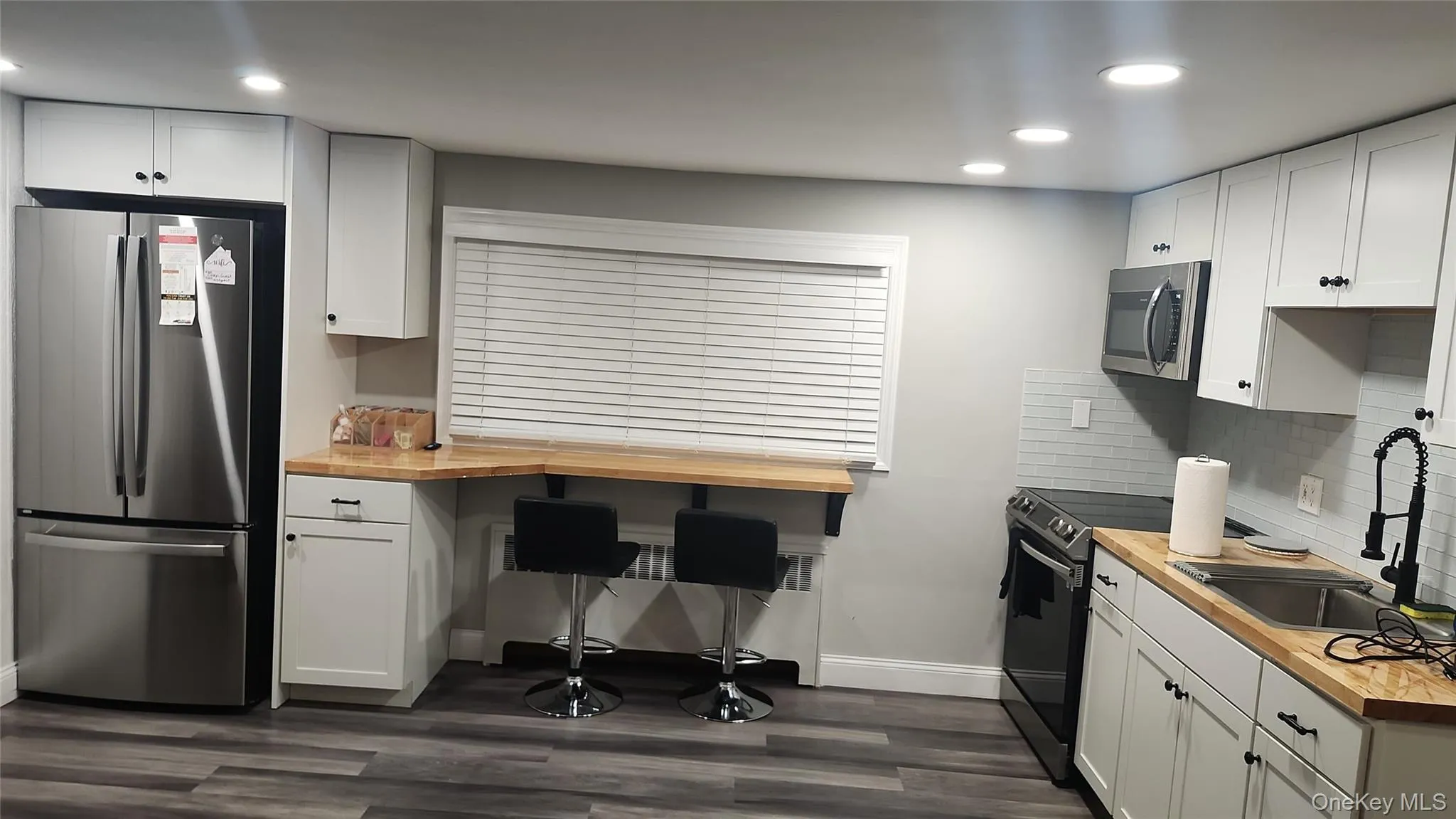 1530 Herzel Boulevard, West Babylon, NY, 2 Bedroom Bedrooms, 5 Room Rooms,1 BathroomBathrooms,Residential Lease,For Rent,Herzel,0,1044498 1530 Herzel Boulevard, West Babylon, NY, 2 Bedroom Bedrooms, 5 Room Rooms,1 BathroomBathrooms,Residential Lease,For Rent,Herzel,0,1044498