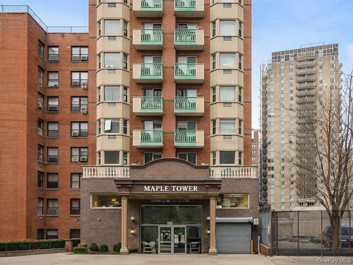 134-43 Maple Avenue, New York, NY, 1 Bedroom Bedrooms, 3 Rooms Rooms,1 BathroomBathrooms,Residential,For Rent,Maple,0,1044506 134-43 Maple Avenue, New York, NY, 1 Bedroom Bedrooms, 3 Rooms Rooms,1 BathroomBathrooms,Residential,For Rent,Maple,0,1044506