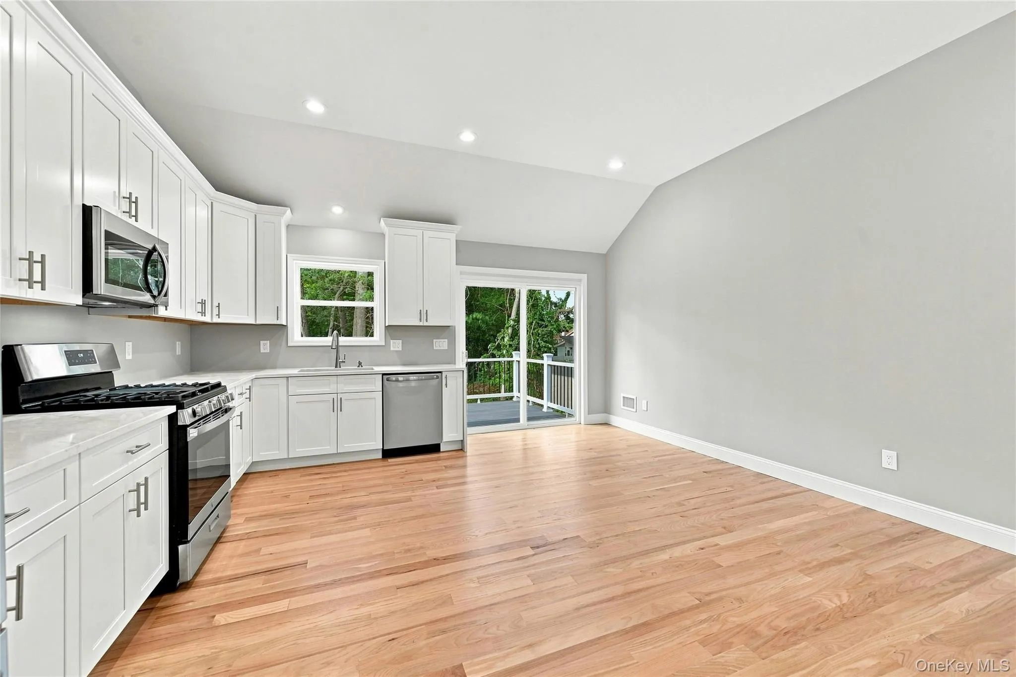34 Malba Drive, Brookhaven, NY, 3 Bedrooms Bedrooms, 6 Rooms Rooms,2 BathroomsBathrooms,Residential,For Rent,Malba,0,1044508 34 Malba Drive, Brookhaven, NY, 3 Bedrooms Bedrooms, 6 Rooms Rooms,2 BathroomsBathrooms,Residential,For Rent,Malba,0,1044508