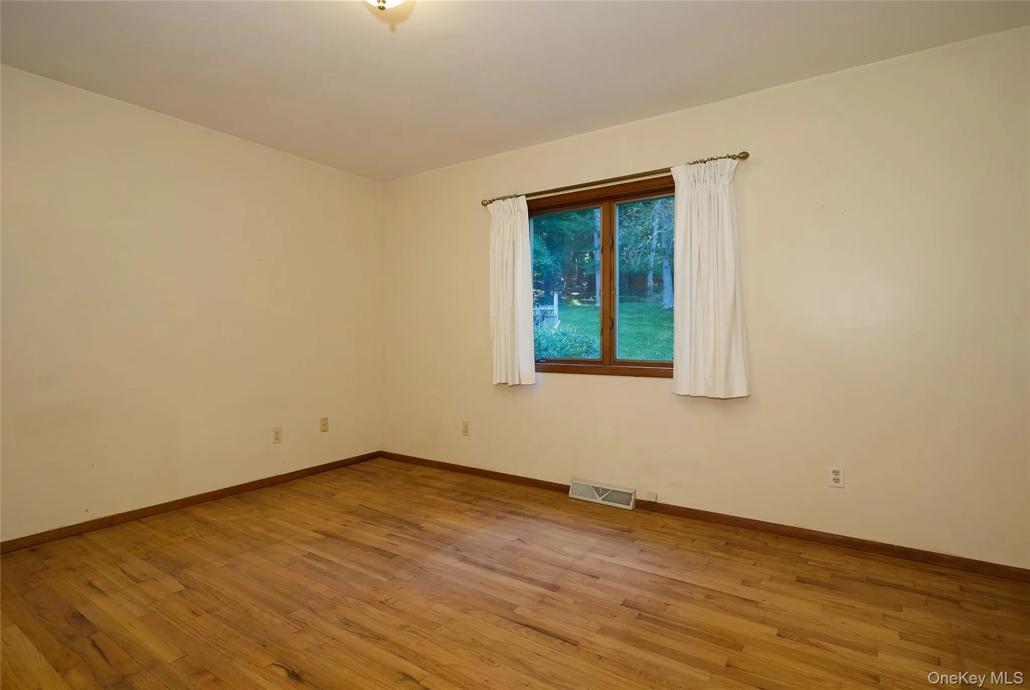 2800 Route 82, La Grange, NY, 3 Bedrooms Bedrooms, 8 Rooms Rooms,2 BathroomsBathrooms,Residential,For Rent,Route 82,0,1044510 2800 Route 82, La Grange, NY, 3 Bedrooms Bedrooms, 8 Rooms Rooms,2 BathroomsBathrooms,Residential,For Rent,Route 82,0,1044510