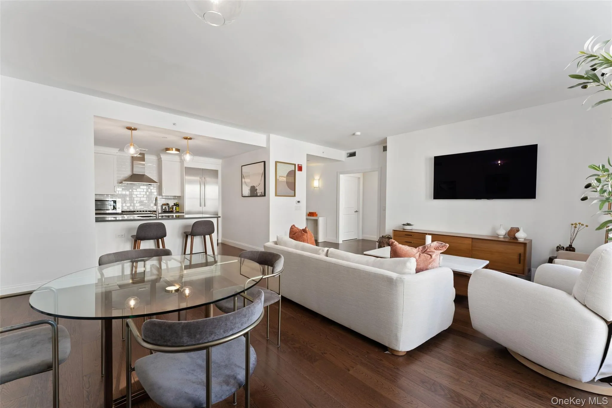 10 Byron Place, Mamaroneck, NY, 2 Bedrooms Bedrooms, 5 Rooms Rooms,2 BathroomsBathrooms,Residential Lease,For Rent,Byron,0,1044512 10 Byron Place, Mamaroneck, NY, 2 Bedrooms Bedrooms, 5 Rooms Rooms,2 BathroomsBathrooms,Residential Lease,For Rent,Byron,0,1044512