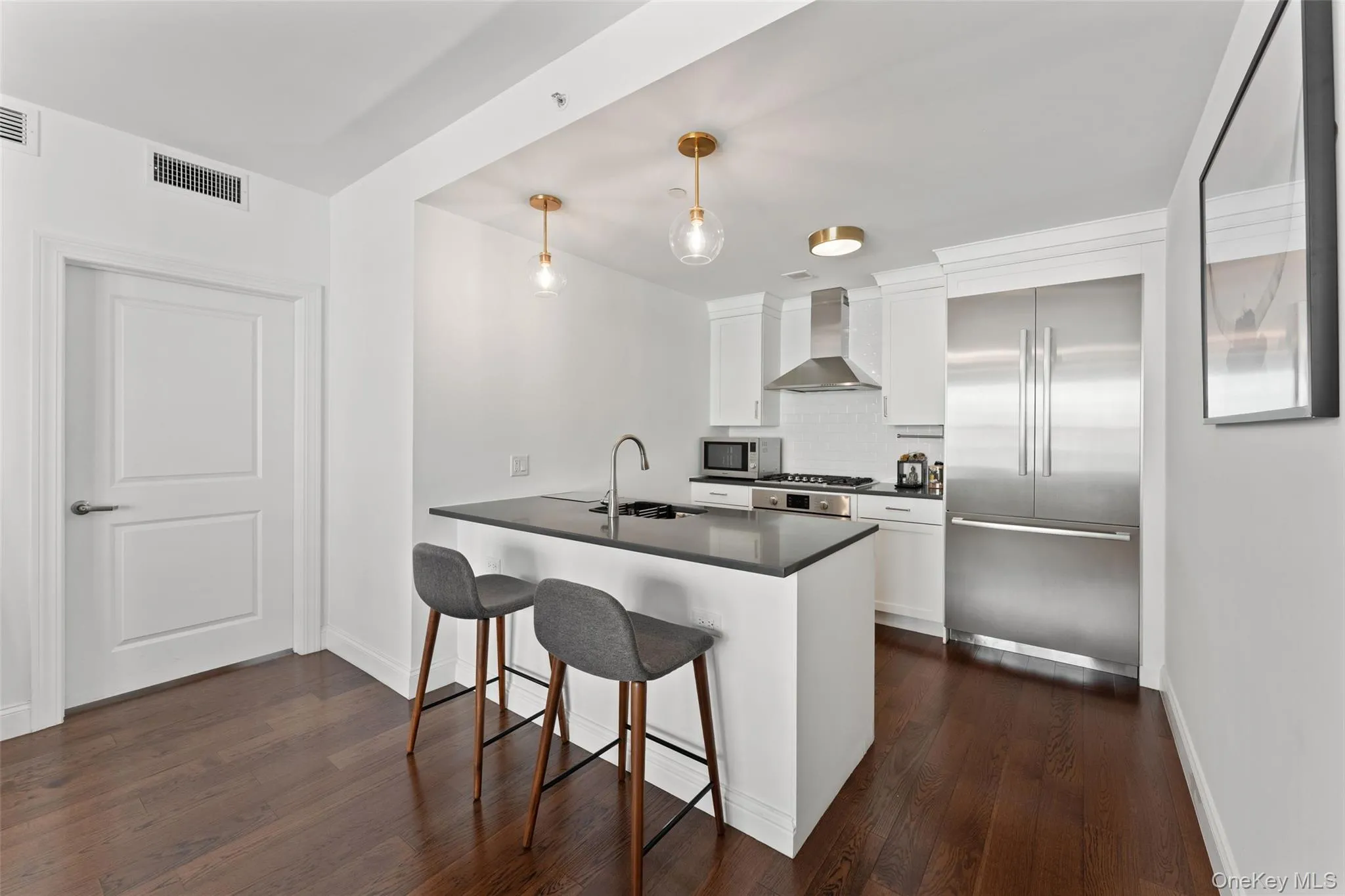 10 Byron Place, Mamaroneck, NY, 2 Bedrooms Bedrooms, 5 Rooms Rooms,2 BathroomsBathrooms,Residential Lease,For Rent,Byron,0,1044512 10 Byron Place, Mamaroneck, NY, 2 Bedrooms Bedrooms, 5 Rooms Rooms,2 BathroomsBathrooms,Residential Lease,For Rent,Byron,0,1044512