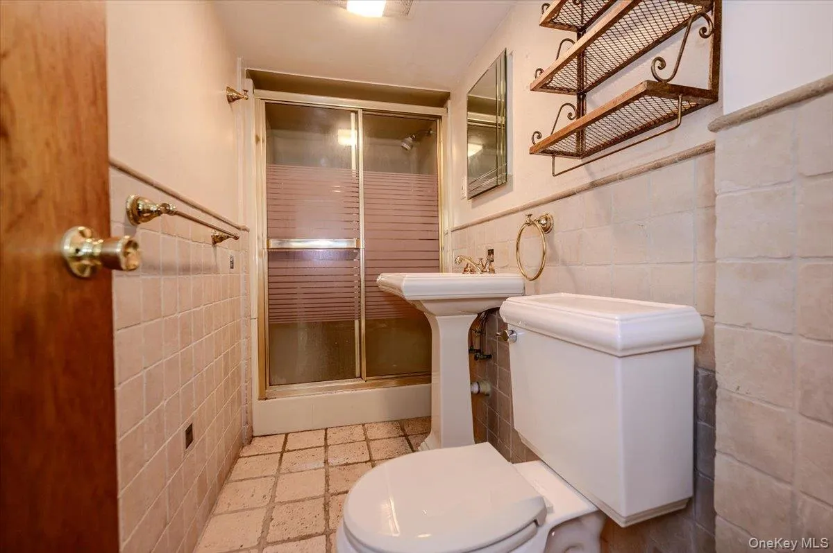 9 Somerstown Road, Ossining, NY, 4 Bedrooms Bedrooms, 9 Rooms Rooms,2 BathroomsBathrooms,Residential,For Rent,Somerstown,0,1044513 9 Somerstown Road, Ossining, NY, 4 Bedrooms Bedrooms, 9 Rooms Rooms,2 BathroomsBathrooms,Residential,For Rent,Somerstown,0,1044513