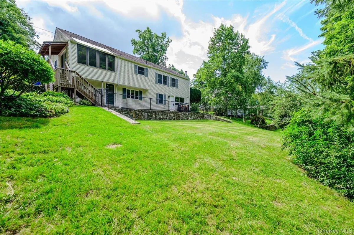 9 Somerstown Road, Ossining, NY, 4 Bedrooms Bedrooms, 9 Rooms Rooms,2 BathroomsBathrooms,Residential,For Rent,Somerstown,0,1044513 9 Somerstown Road, Ossining, NY, 4 Bedrooms Bedrooms, 9 Rooms Rooms,2 BathroomsBathrooms,Residential,For Rent,Somerstown,0,1044513