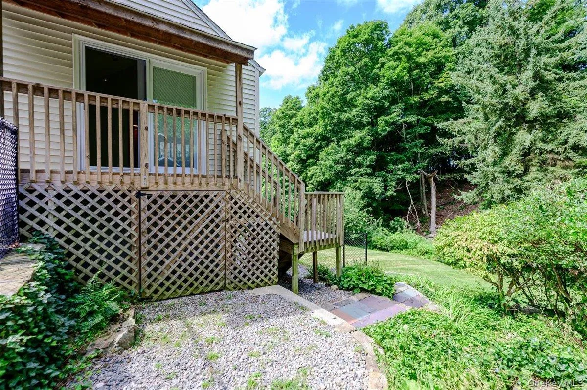 9 Somerstown Road, Ossining, NY, 4 Bedrooms Bedrooms, 9 Rooms Rooms,2 BathroomsBathrooms,Residential,For Rent,Somerstown,0,1044513 9 Somerstown Road, Ossining, NY, 4 Bedrooms Bedrooms, 9 Rooms Rooms,2 BathroomsBathrooms,Residential,For Rent,Somerstown,0,1044513