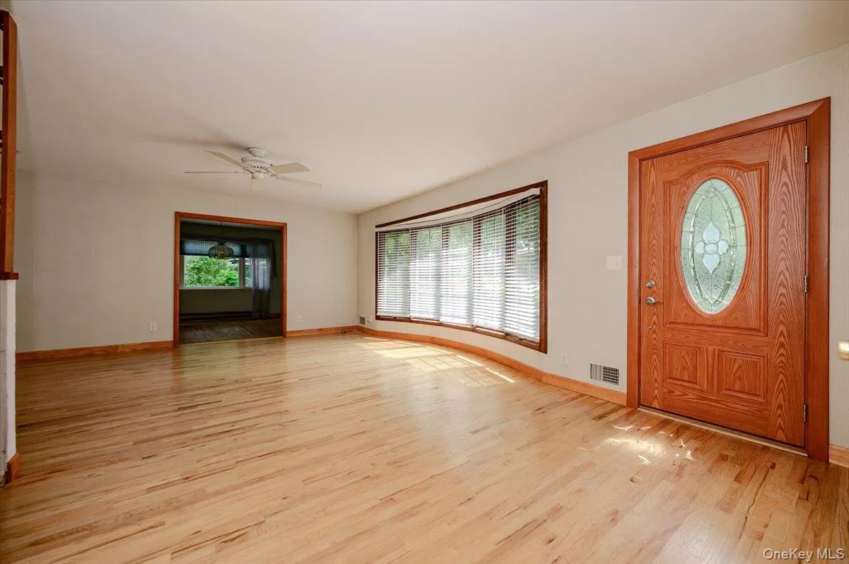 9 Somerstown Road, Ossining, NY, 4 Bedrooms Bedrooms, 9 Rooms Rooms,2 BathroomsBathrooms,Residential,For Rent,Somerstown,0,1044513 9 Somerstown Road, Ossining, NY, 4 Bedrooms Bedrooms, 9 Rooms Rooms,2 BathroomsBathrooms,Residential,For Rent,Somerstown,0,1044513