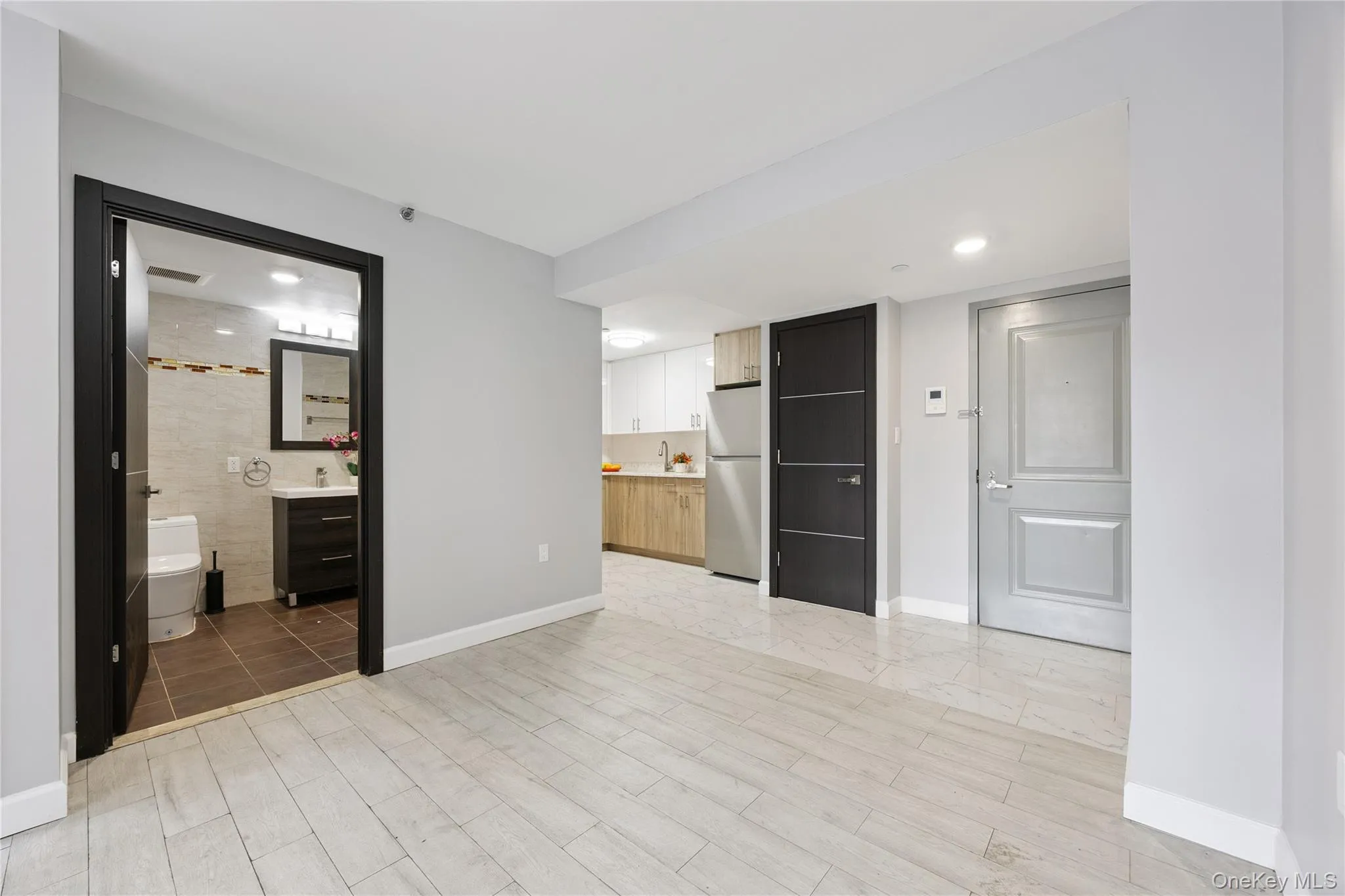 35-20 146th Street, New York, NY, 1 Bedroom Bedrooms, 4 Rooms Rooms,1 BathroomBathrooms,Residential,For Rent,146th,0,1044523 35-20 146th Street, New York, NY, 1 Bedroom Bedrooms, 4 Rooms Rooms,1 BathroomBathrooms,Residential,For Rent,146th,0,1044523