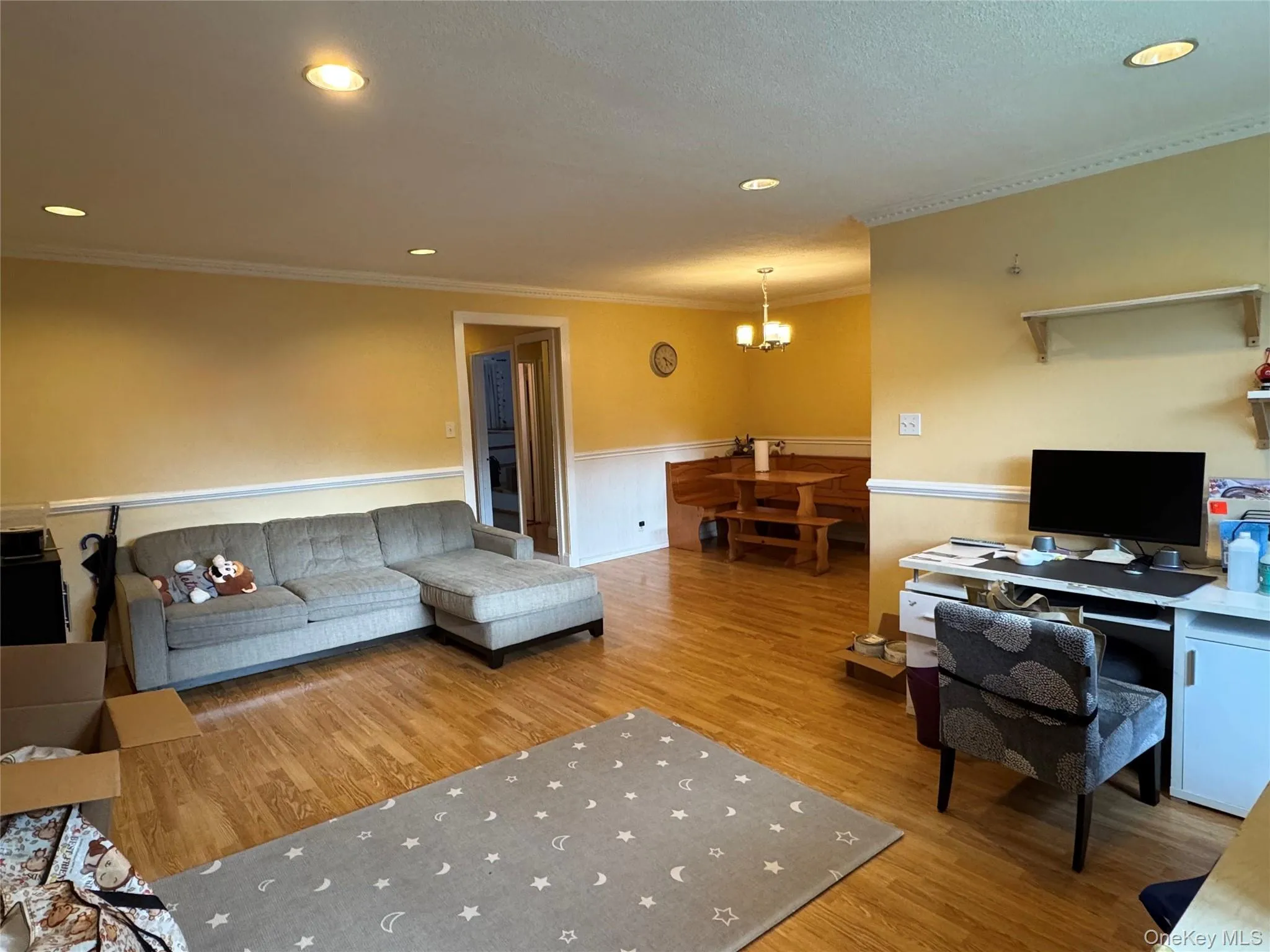 150-66 Jewel Avenue, New York, NY, 2 Bedrooms Bedrooms, 6 Rooms Rooms,1 BathroomBathrooms,Residential,For Rent,Jewel,0,1044526 150-66 Jewel Avenue, New York, NY, 2 Bedrooms Bedrooms, 6 Rooms Rooms,1 BathroomBathrooms,Residential,For Rent,Jewel,0,1044526