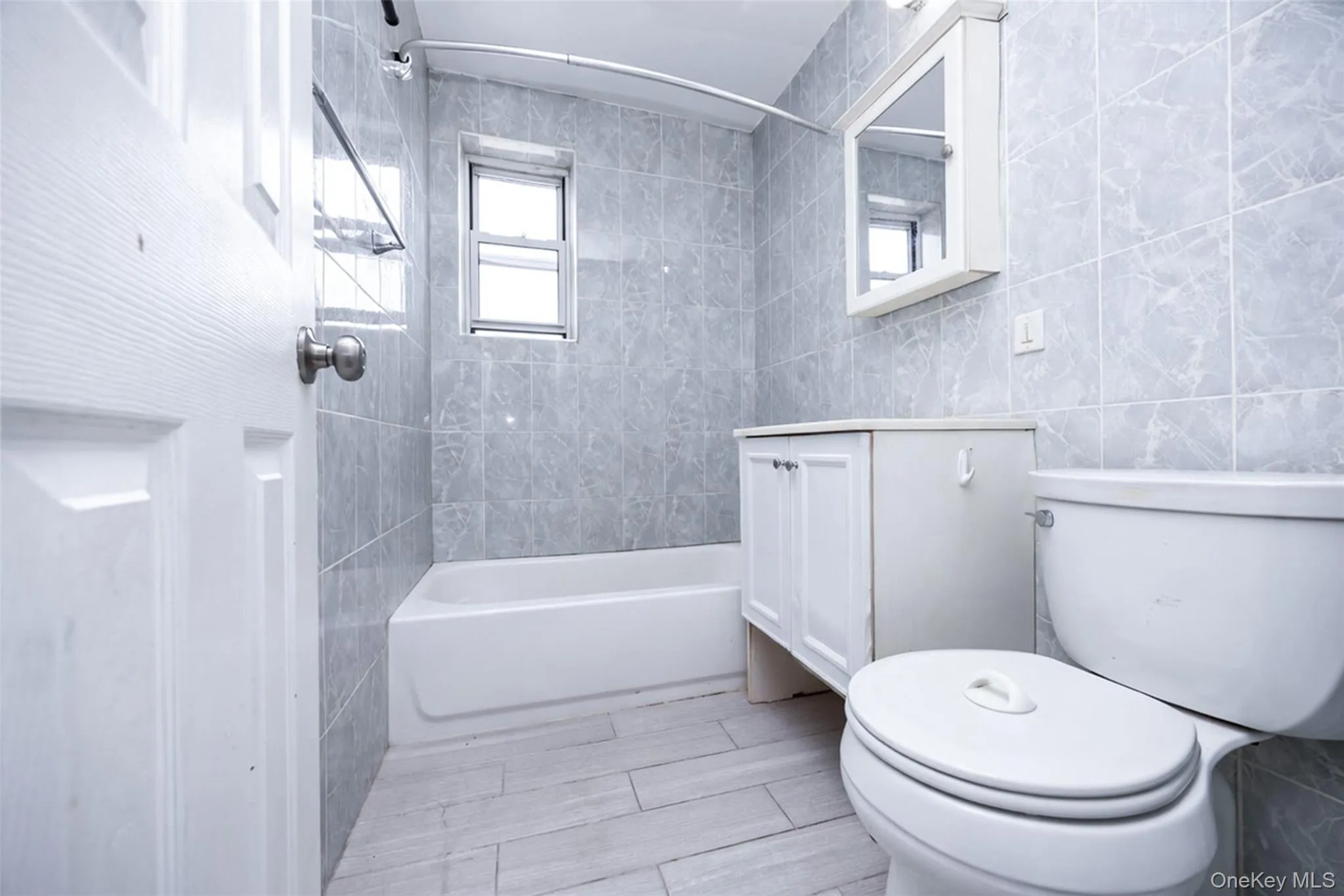 69-12 140th Street, New York, NY, 1 Bedroom Bedrooms, 5 Rooms Rooms,1 BathroomBathrooms,Residential,For Rent,140th,0,1044527 69-12 140th Street, New York, NY, 1 Bedroom Bedrooms, 5 Rooms Rooms,1 BathroomBathrooms,Residential,For Rent,140th,0,1044527