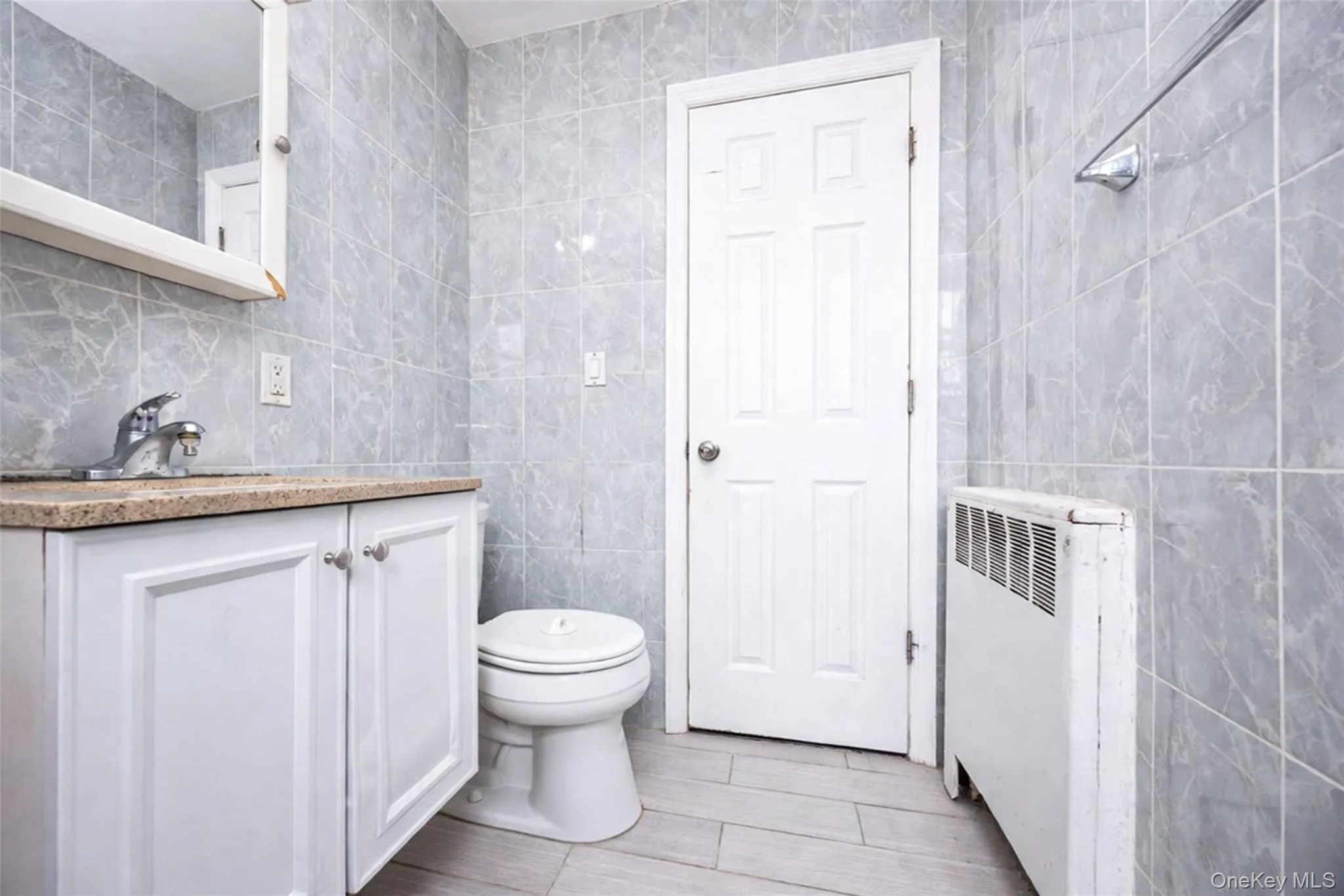 69-12 140th Street, New York, NY, 1 Bedroom Bedrooms, 5 Rooms Rooms,1 BathroomBathrooms,Residential,For Rent,140th,0,1044527 69-12 140th Street, New York, NY, 1 Bedroom Bedrooms, 5 Rooms Rooms,1 BathroomBathrooms,Residential,For Rent,140th,0,1044527