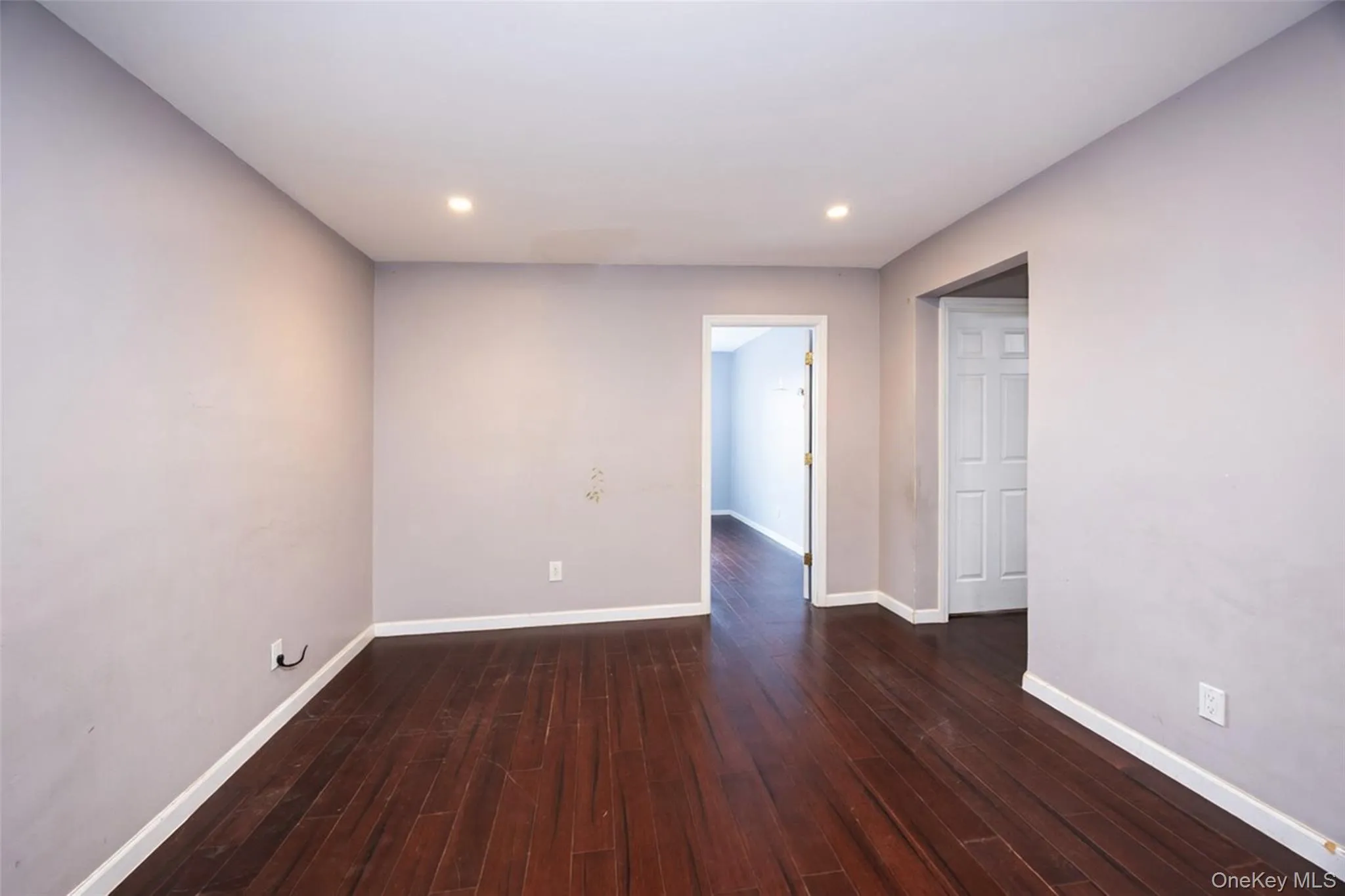 69-12 140th Street, New York, NY, 1 Bedroom Bedrooms, 5 Rooms Rooms,1 BathroomBathrooms,Residential,For Rent,140th,0,1044527 69-12 140th Street, New York, NY, 1 Bedroom Bedrooms, 5 Rooms Rooms,1 BathroomBathrooms,Residential,For Rent,140th,0,1044527