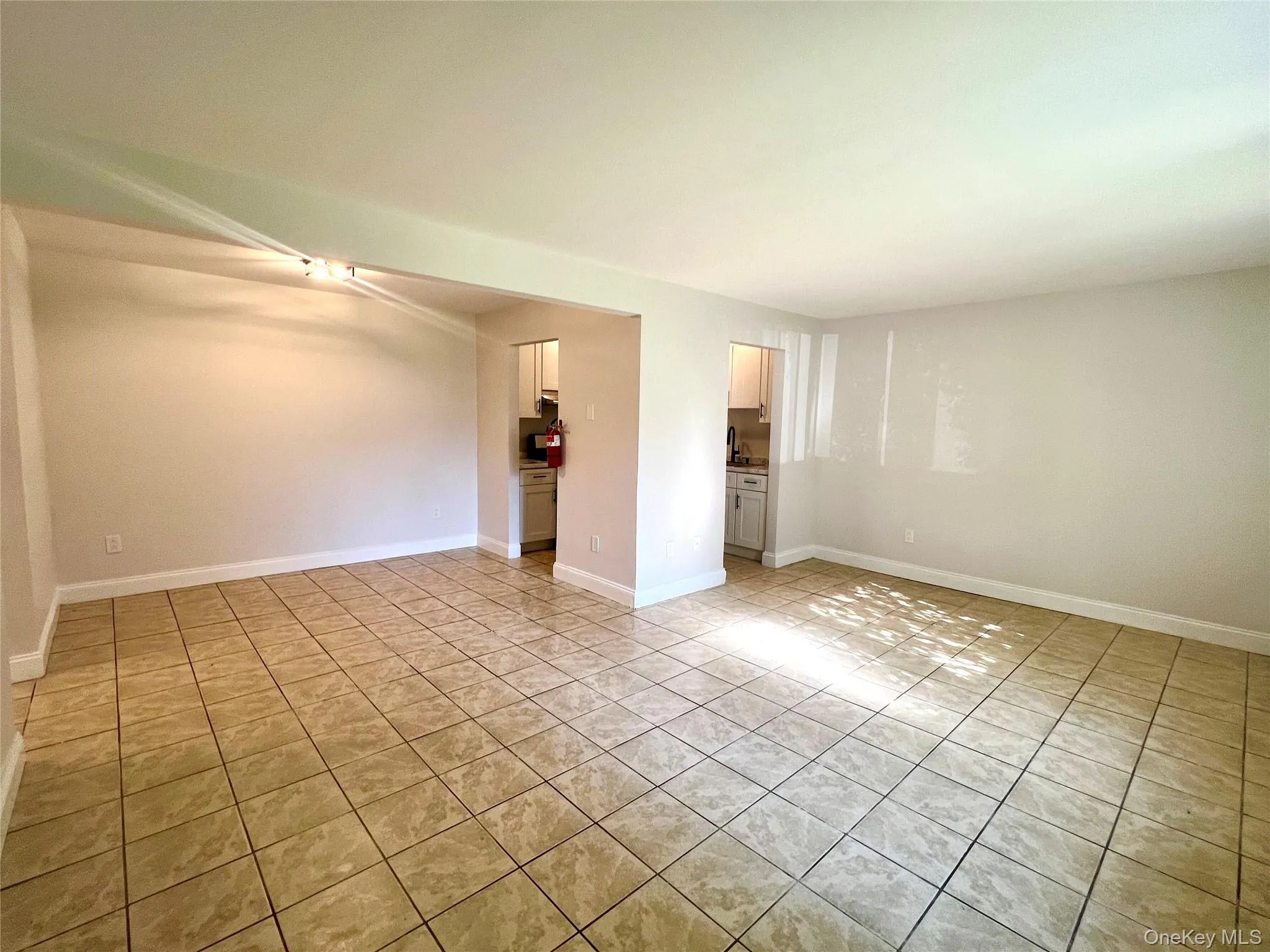 25 Ruth Court, Middletown, NY, 1 Bedroom Bedrooms, 5 Rooms Rooms,1 BathroomBathrooms,Residential Lease,For Rent,Ruth,0,1044528 25 Ruth Court, Middletown, NY, 1 Bedroom Bedrooms, 5 Rooms Rooms,1 BathroomBathrooms,Residential Lease,For Rent,Ruth,0,1044528