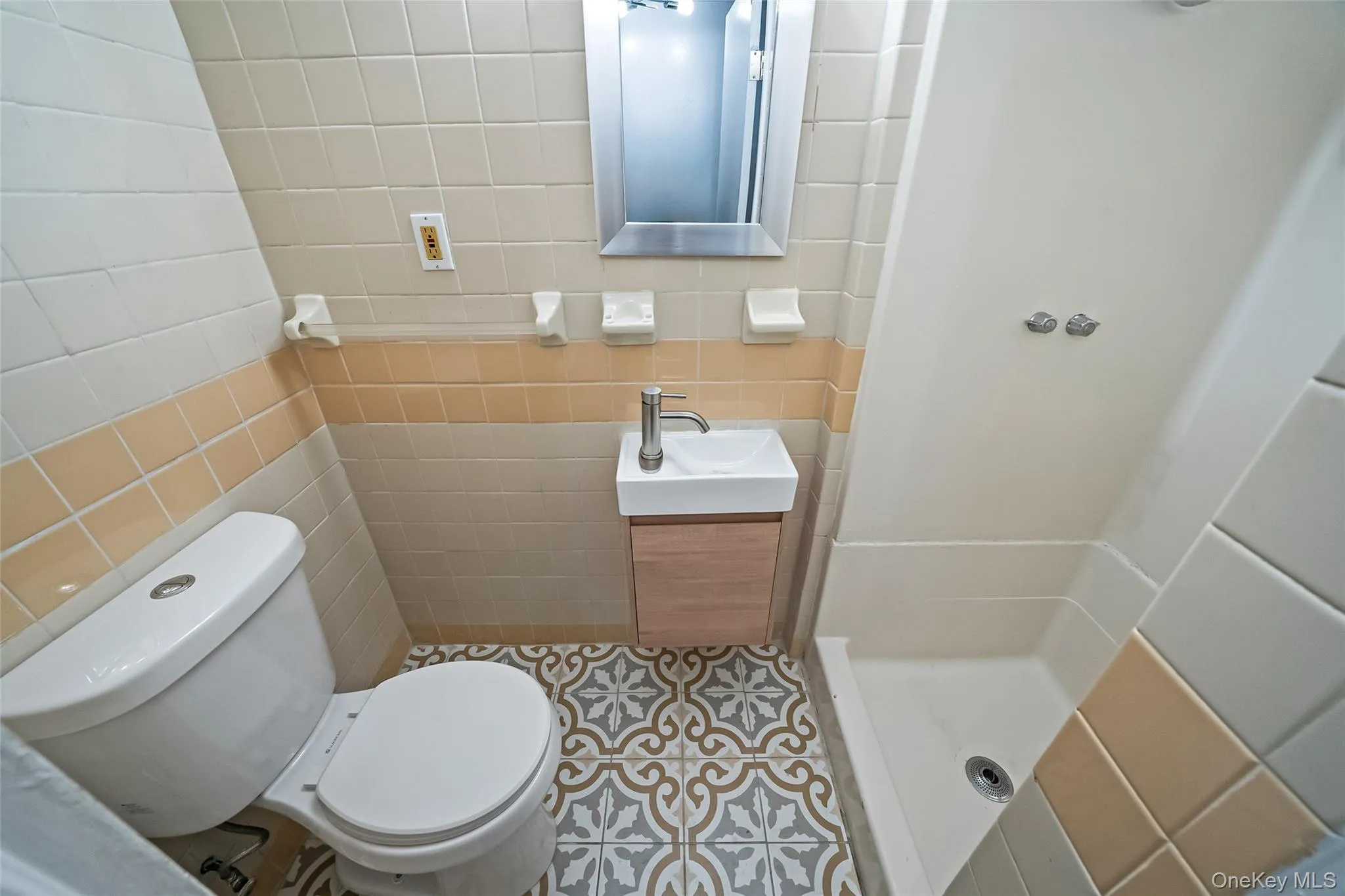1318 East 58th Street, New York, NY, 1 Bedroom Bedrooms, 3 Rooms Rooms,1 BathroomBathrooms,Residential Lease,For Rent,East 58th,0,1044534 1318 East 58th Street, New York, NY, 1 Bedroom Bedrooms, 3 Rooms Rooms,1 BathroomBathrooms,Residential Lease,For Rent,East 58th,0,1044534