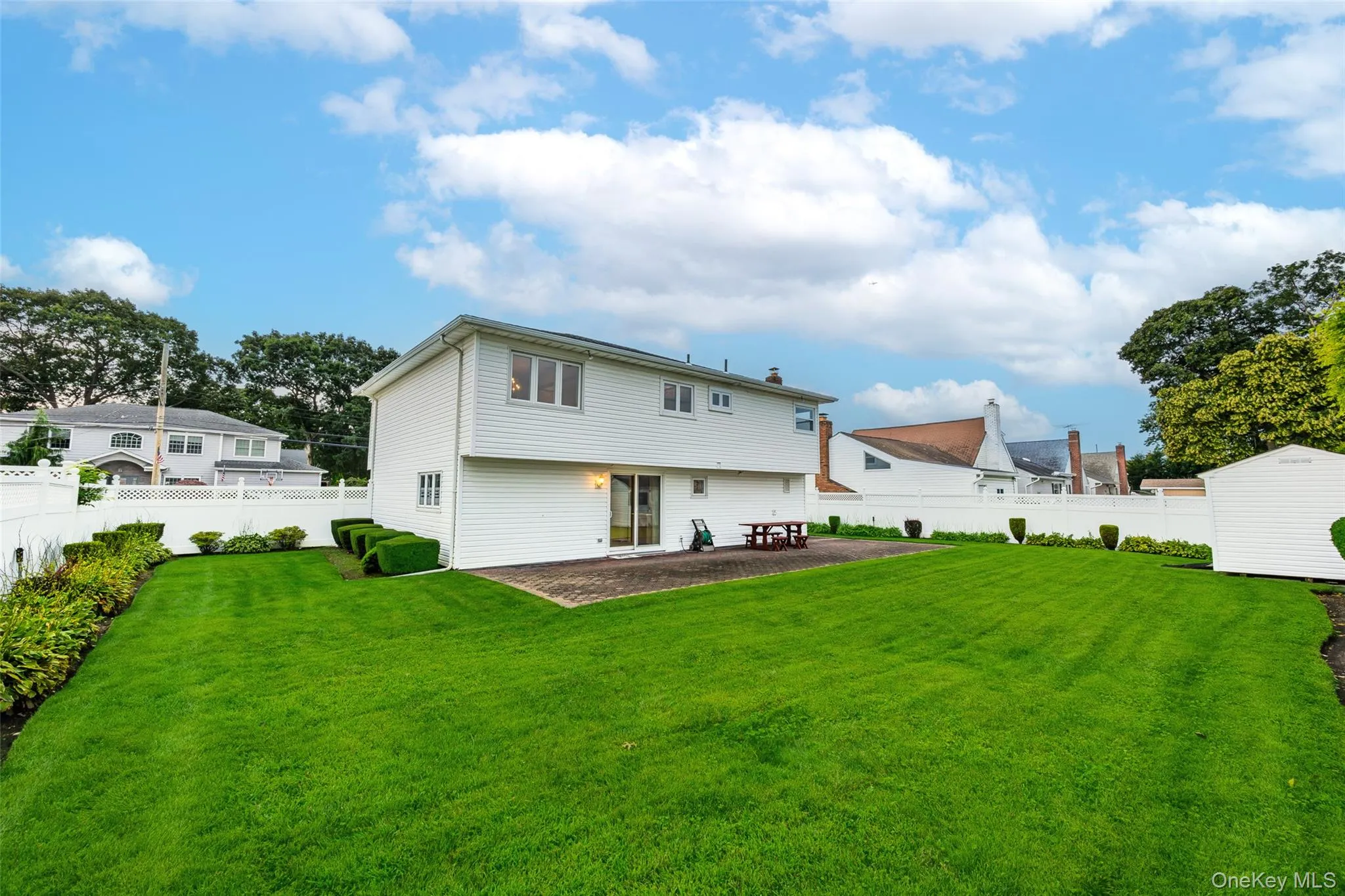 93 Toronto Avenue, Oyster Bay, NY, 4 Bedrooms Bedrooms, 8 Rooms Rooms,2 BathroomsBathrooms,Residential,For Rent,Toronto,0,1044539 93 Toronto Avenue, Oyster Bay, NY, 4 Bedrooms Bedrooms, 8 Rooms Rooms,2 BathroomsBathrooms,Residential,For Rent,Toronto,0,1044539