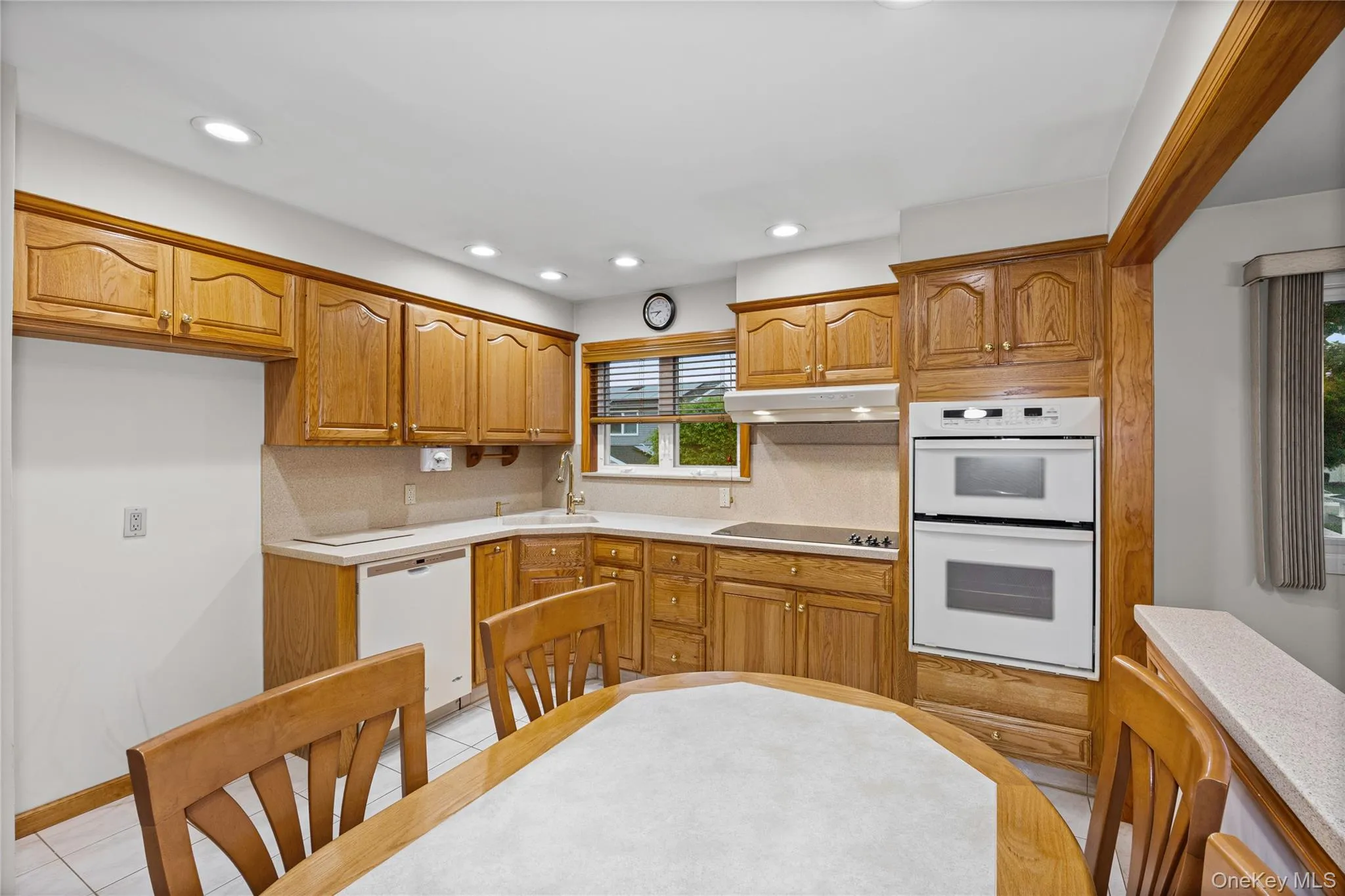 93 Toronto Avenue, Oyster Bay, NY, 4 Bedrooms Bedrooms, 8 Rooms Rooms,2 BathroomsBathrooms,Residential,For Rent,Toronto,0,1044539 93 Toronto Avenue, Oyster Bay, NY, 4 Bedrooms Bedrooms, 8 Rooms Rooms,2 BathroomsBathrooms,Residential,For Rent,Toronto,0,1044539