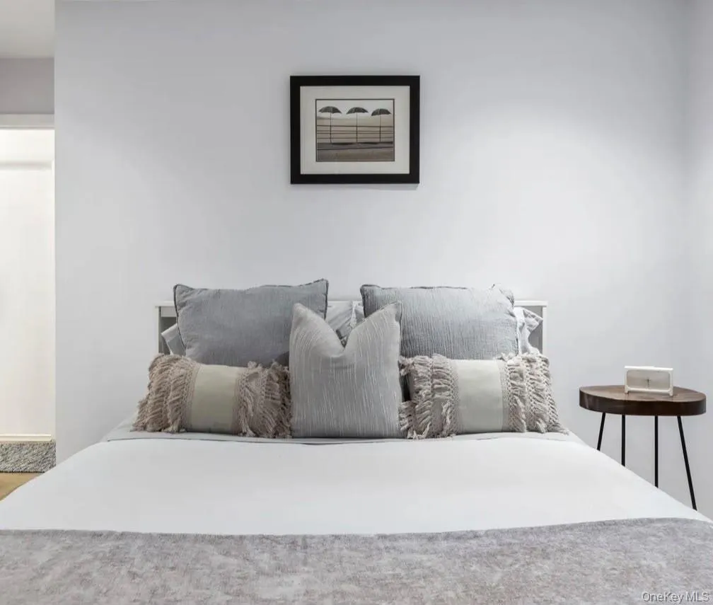 38 8th Street, East Hampton, NY, 2 Bedroom Bedrooms, 4 Room Rooms,1 BathroomBathrooms,Residential Lease,For Rent,8th,0,1044540 38 8th Street, East Hampton, NY, 2 Bedroom Bedrooms, 4 Room Rooms,1 BathroomBathrooms,Residential Lease,For Rent,8th,0,1044540