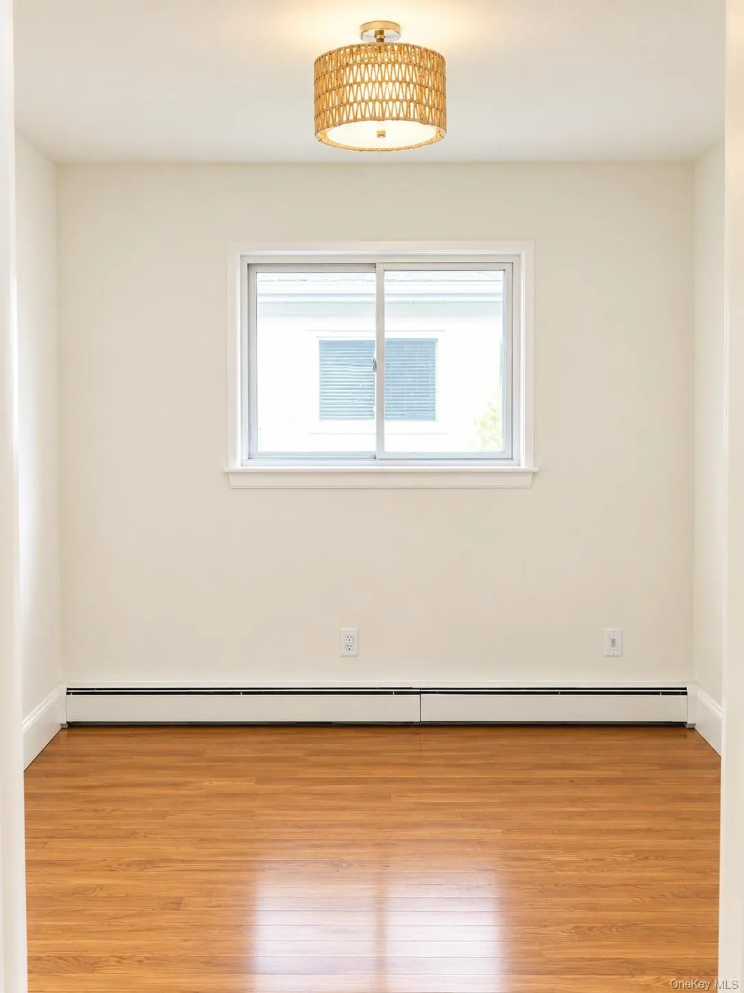 11 Juniper Road, North Hempstead, NY, 3 Bedrooms Bedrooms, 5 Rooms Rooms,1 BathroomBathrooms,Residential Lease,For Rent,Juniper,0,1044545 11 Juniper Road, North Hempstead, NY, 3 Bedrooms Bedrooms, 5 Rooms Rooms,1 BathroomBathrooms,Residential Lease,For Rent,Juniper,0,1044545