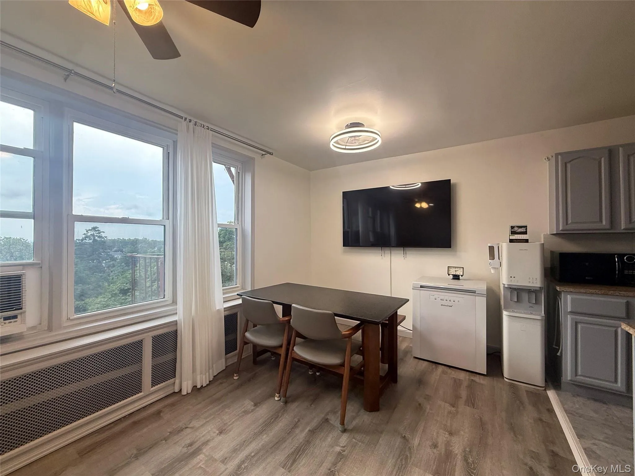 34-25 150th Place, New York, NY, 1 Bedroom Bedrooms, 4 Rooms Rooms,1 BathroomBathrooms,Residential,For Rent,150th,0,1044546 34-25 150th Place, New York, NY, 1 Bedroom Bedrooms, 4 Rooms Rooms,1 BathroomBathrooms,Residential,For Rent,150th,0,1044546