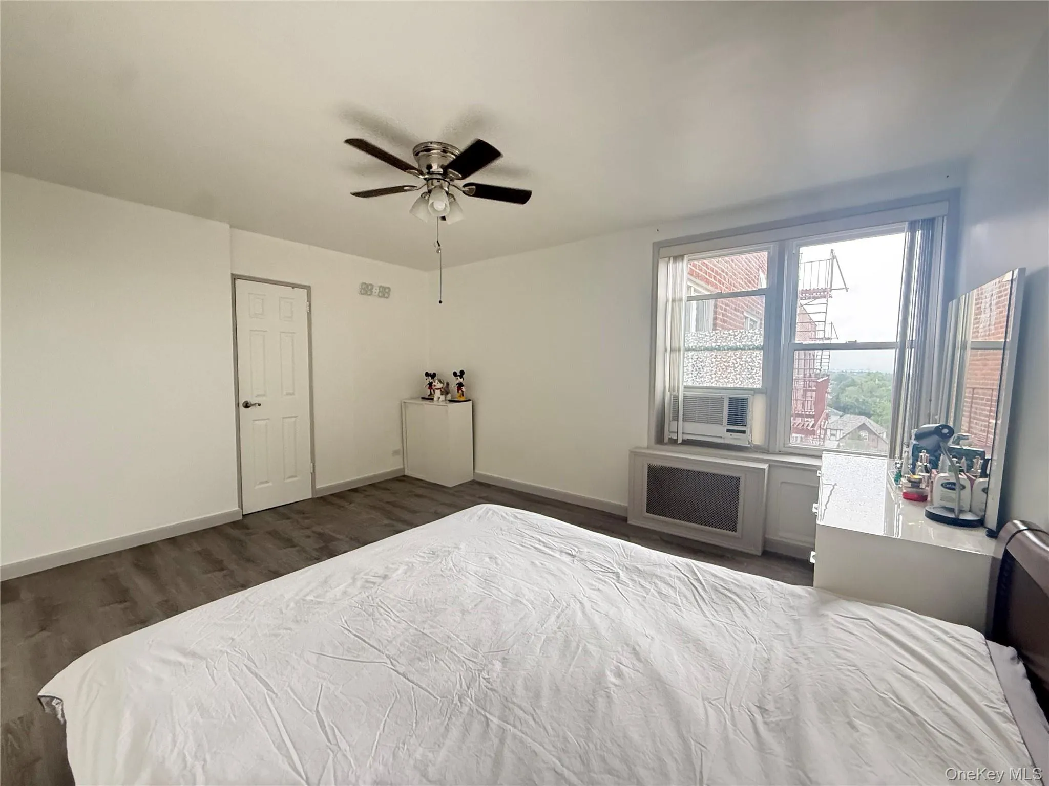 34-25 150th Place, New York, NY, 1 Bedroom Bedrooms, 4 Rooms Rooms,1 BathroomBathrooms,Residential,For Rent,150th,0,1044546 34-25 150th Place, New York, NY, 1 Bedroom Bedrooms, 4 Rooms Rooms,1 BathroomBathrooms,Residential,For Rent,150th,0,1044546