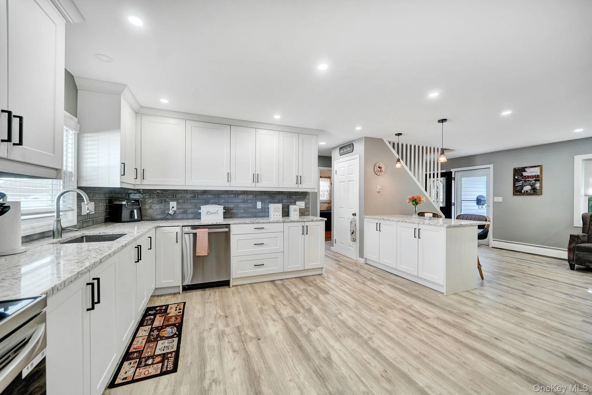 103 Queens Avenue, West Babylon, NY, 5 Bedrooms Bedrooms, 7 Rooms Rooms,3 BathroomsBathrooms,Residential,For Rent,Queens,0,1044550 103 Queens Avenue, West Babylon, NY, 5 Bedrooms Bedrooms, 7 Rooms Rooms,3 BathroomsBathrooms,Residential,For Rent,Queens,0,1044550