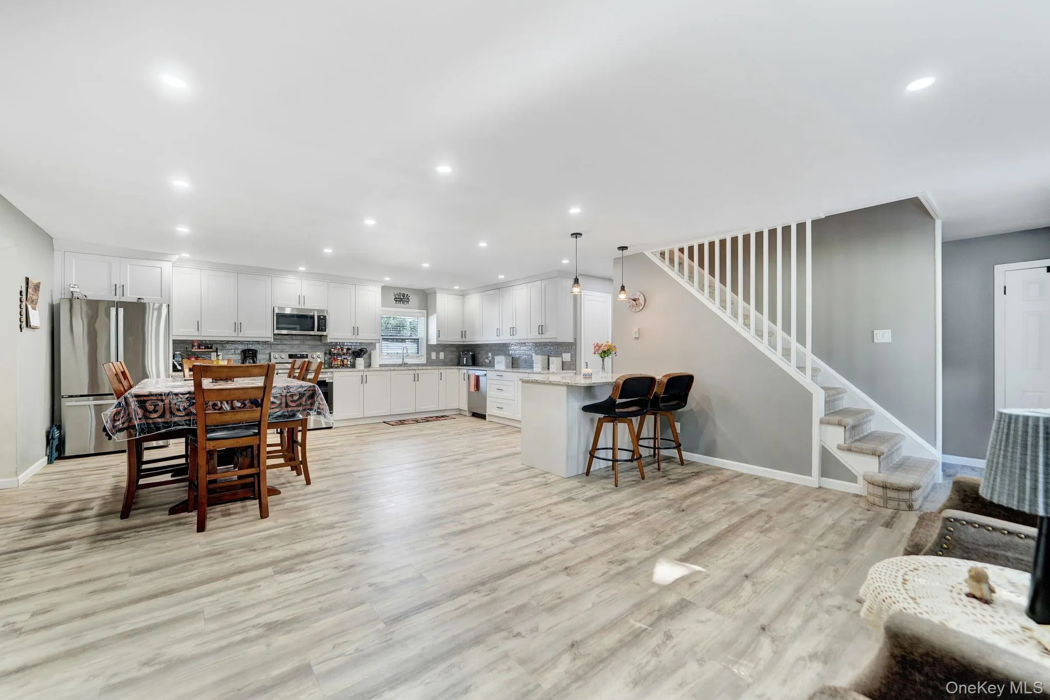 103 Queens Avenue, West Babylon, NY, 5 Bedrooms Bedrooms, 7 Rooms Rooms,3 BathroomsBathrooms,Residential,For Rent,Queens,0,1044550 103 Queens Avenue, West Babylon, NY, 5 Bedrooms Bedrooms, 7 Rooms Rooms,3 BathroomsBathrooms,Residential,For Rent,Queens,0,1044550