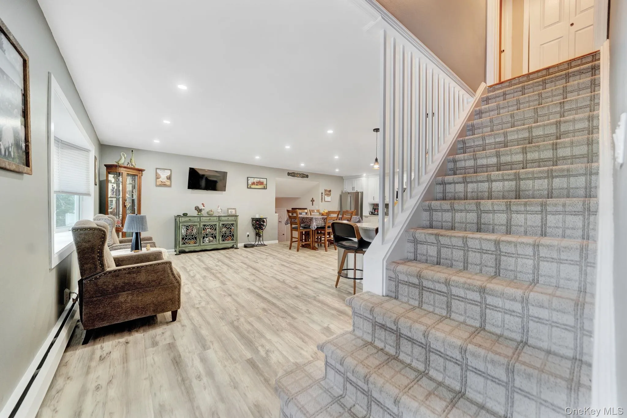 103 Queens Avenue, West Babylon, NY, 5 Bedrooms Bedrooms, 7 Rooms Rooms,3 BathroomsBathrooms,Residential,For Rent,Queens,0,1044550 103 Queens Avenue, West Babylon, NY, 5 Bedrooms Bedrooms, 7 Rooms Rooms,3 BathroomsBathrooms,Residential,For Rent,Queens,0,1044550